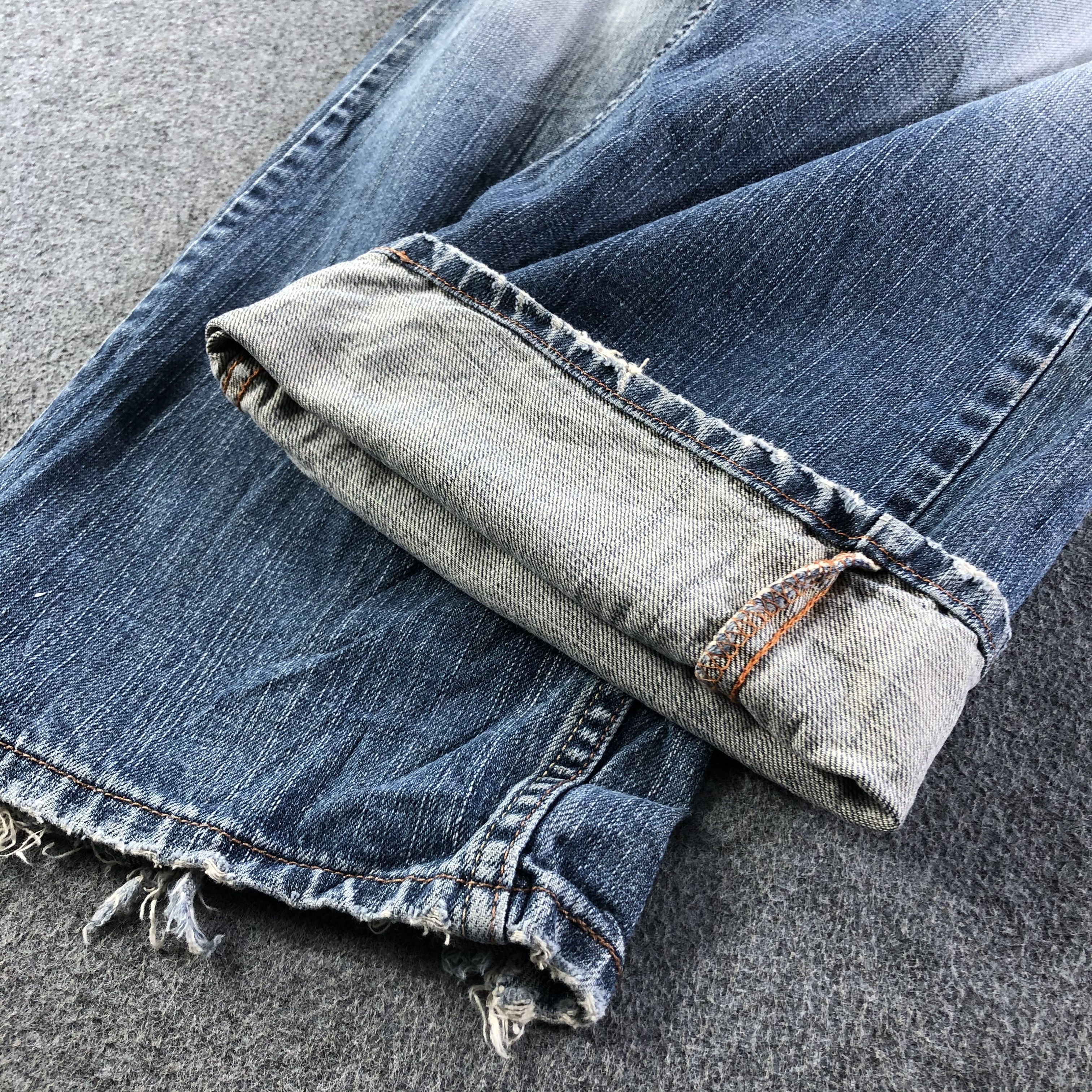 Levi's × Vintage Vintage Blue Wash Levis 569 Jeans-J3322 Size US 35 - 7 Thumbnail