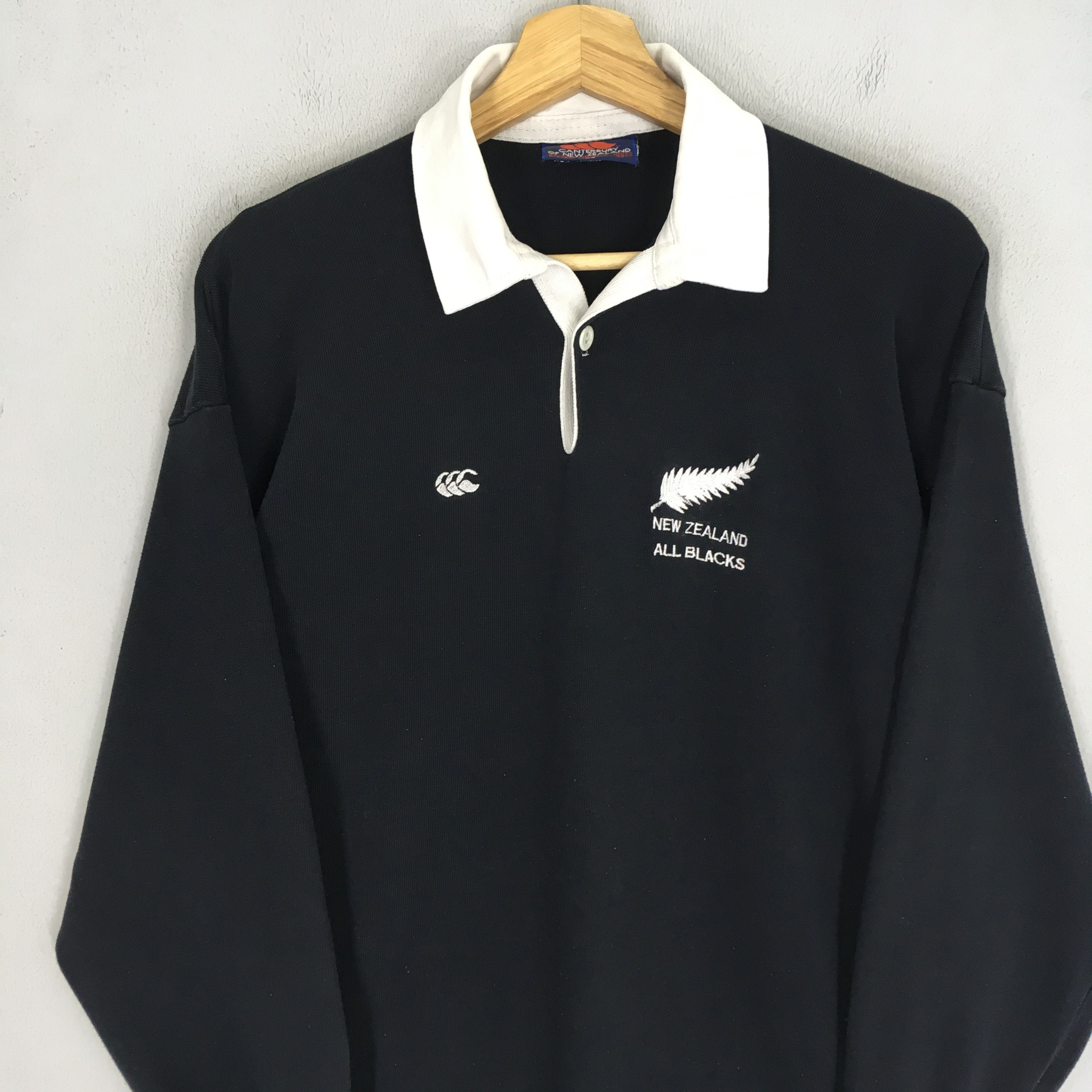 Canterbury of New Zealand Vintage 90's Canterbury Of New Zealand All Black Polo Shirt Size US M / EU 48-50 / 2 - 3 Thumbnail