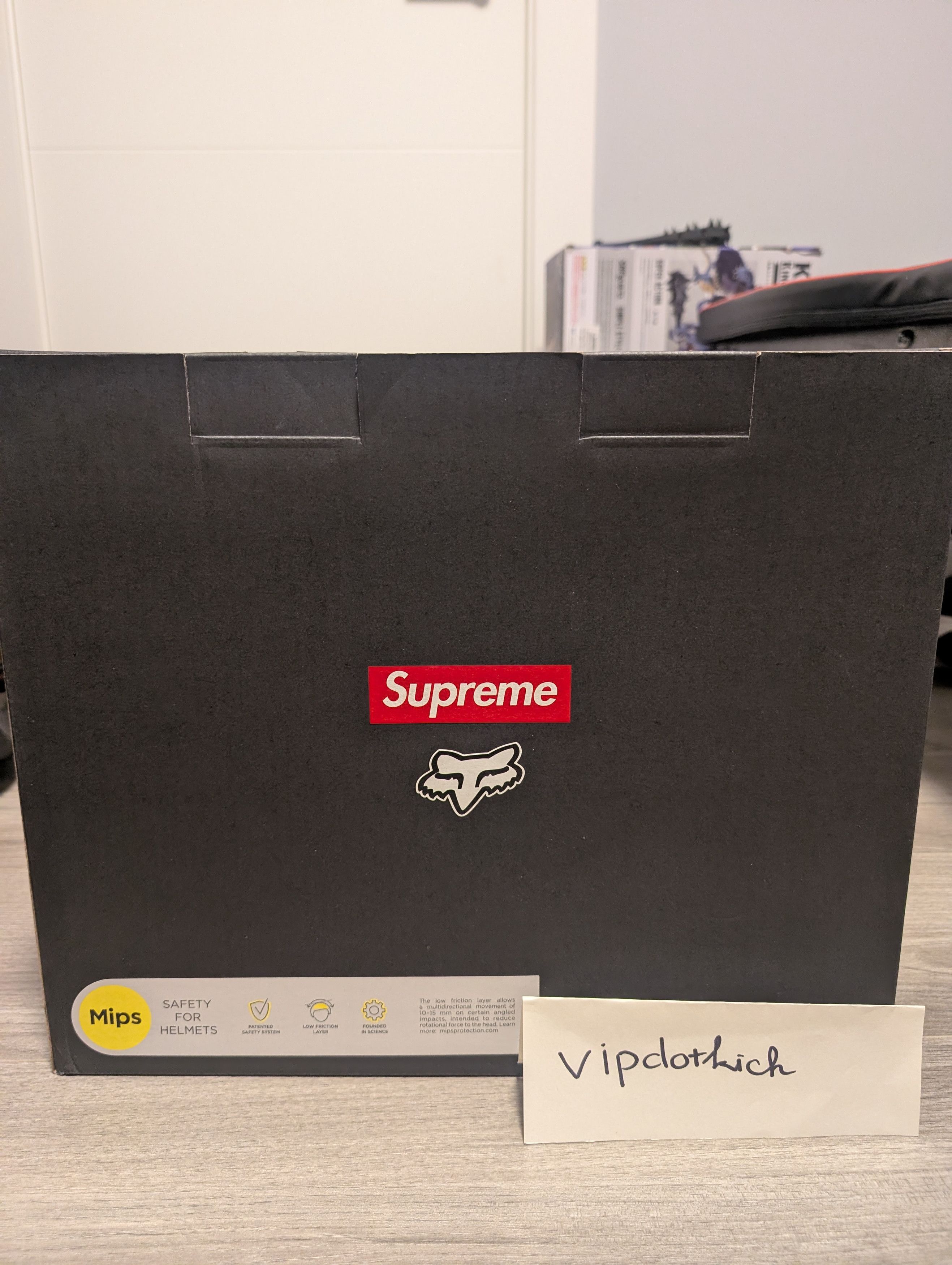 Fox Racing × Supreme Supreme x Fox Racing DMX V1 Helmet Size 30 - 4 Thumbnail
