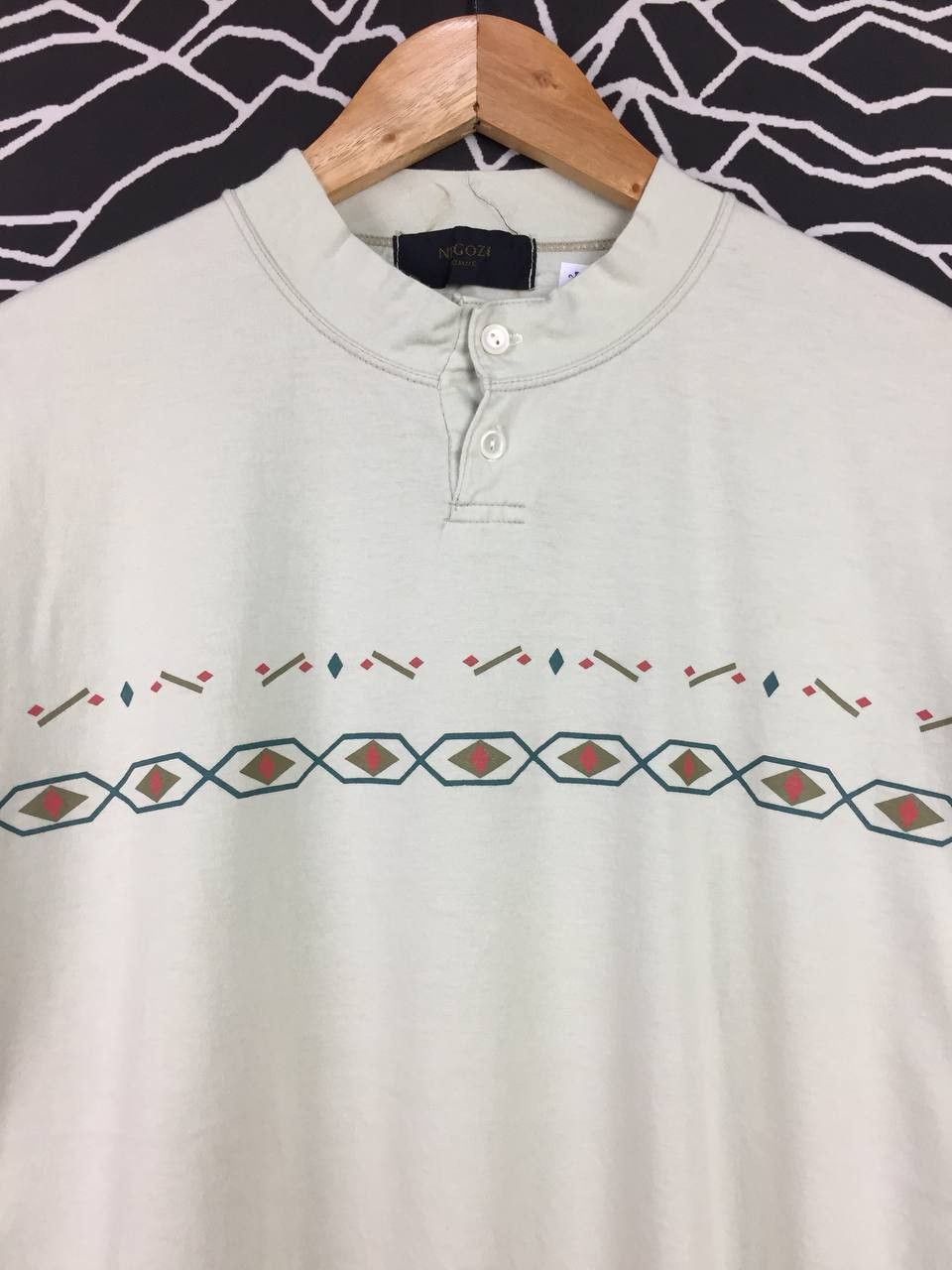Japanese Brand Negozi Homme Aztec Patterned Henley Neck Tee Size US M / EU 48-50 / 2 - 3 Thumbnail