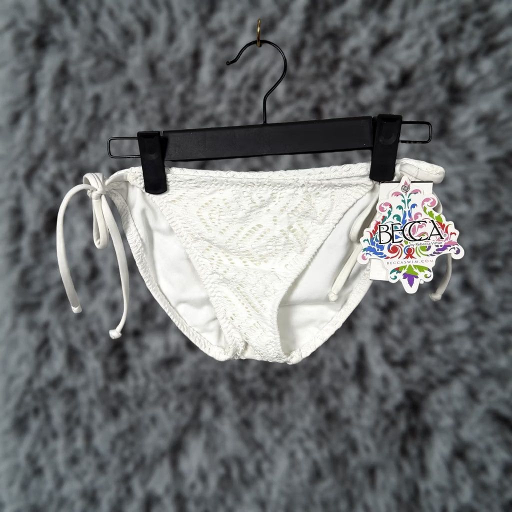 Vintage BECCA by Rebecca Virtue Bikini Bottom XS White Crochet Geometric Adjustable Tie Sides Lined Low-Rise Beach Swimwear Womens XS Size 26" / US 2 / IT 38 - 1 Thumbnail