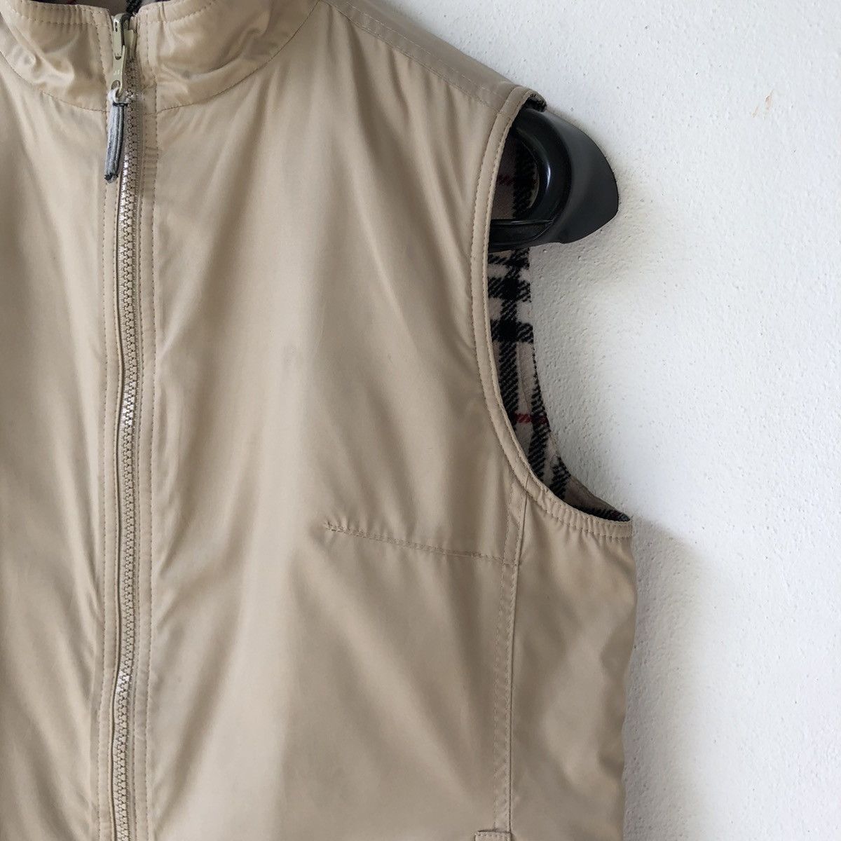 Burberry BURBERRY LONDON Reversible Vest - Nova Check Fleece Size S / US 4 / IT 40 - 7 Thumbnail
