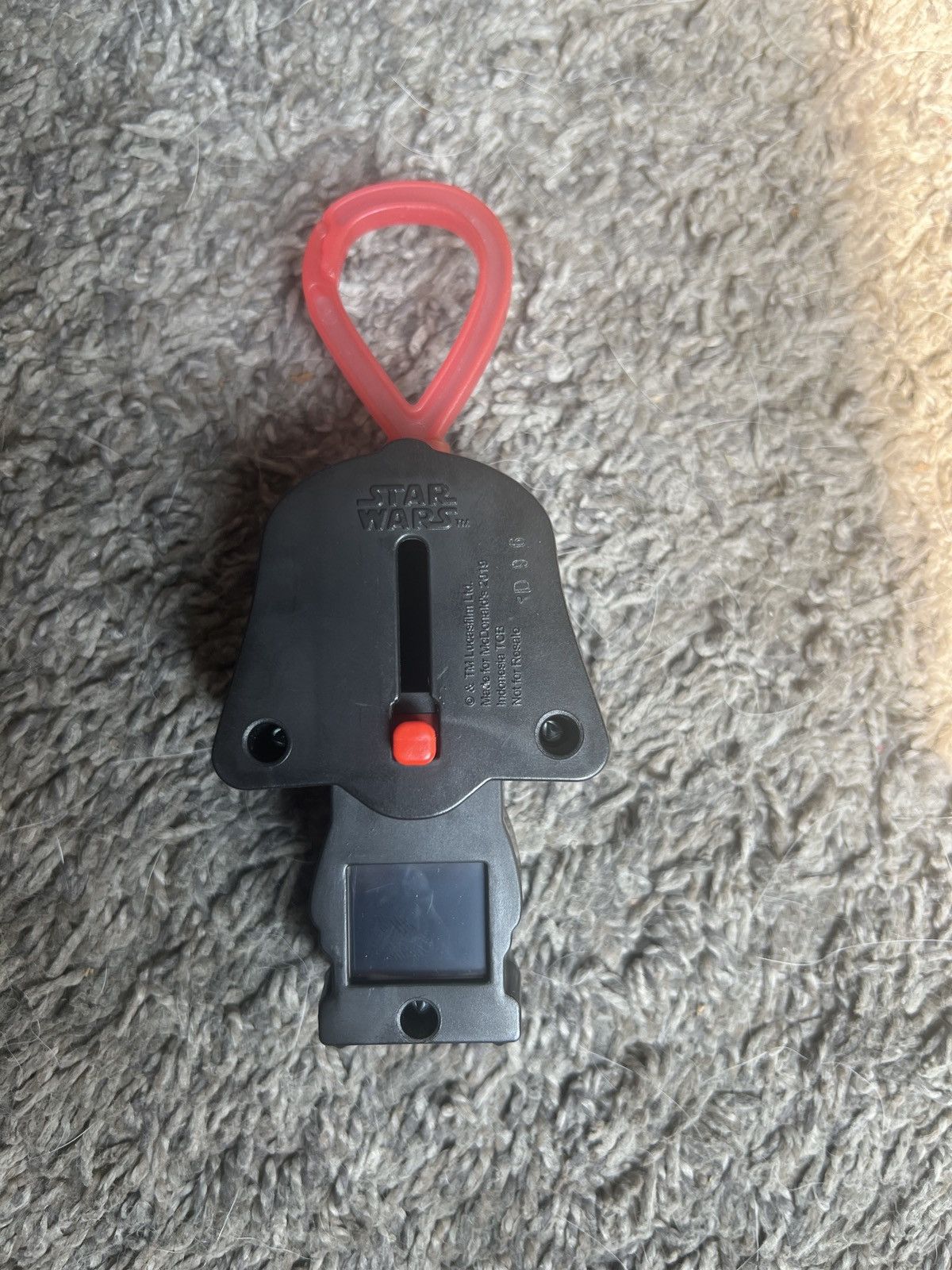 Disney × Star Wars 2019 McDonald’s Lucasfilm Star Wars Darth Vader Keychain Size ONE SIZE - 2 Thumbnail