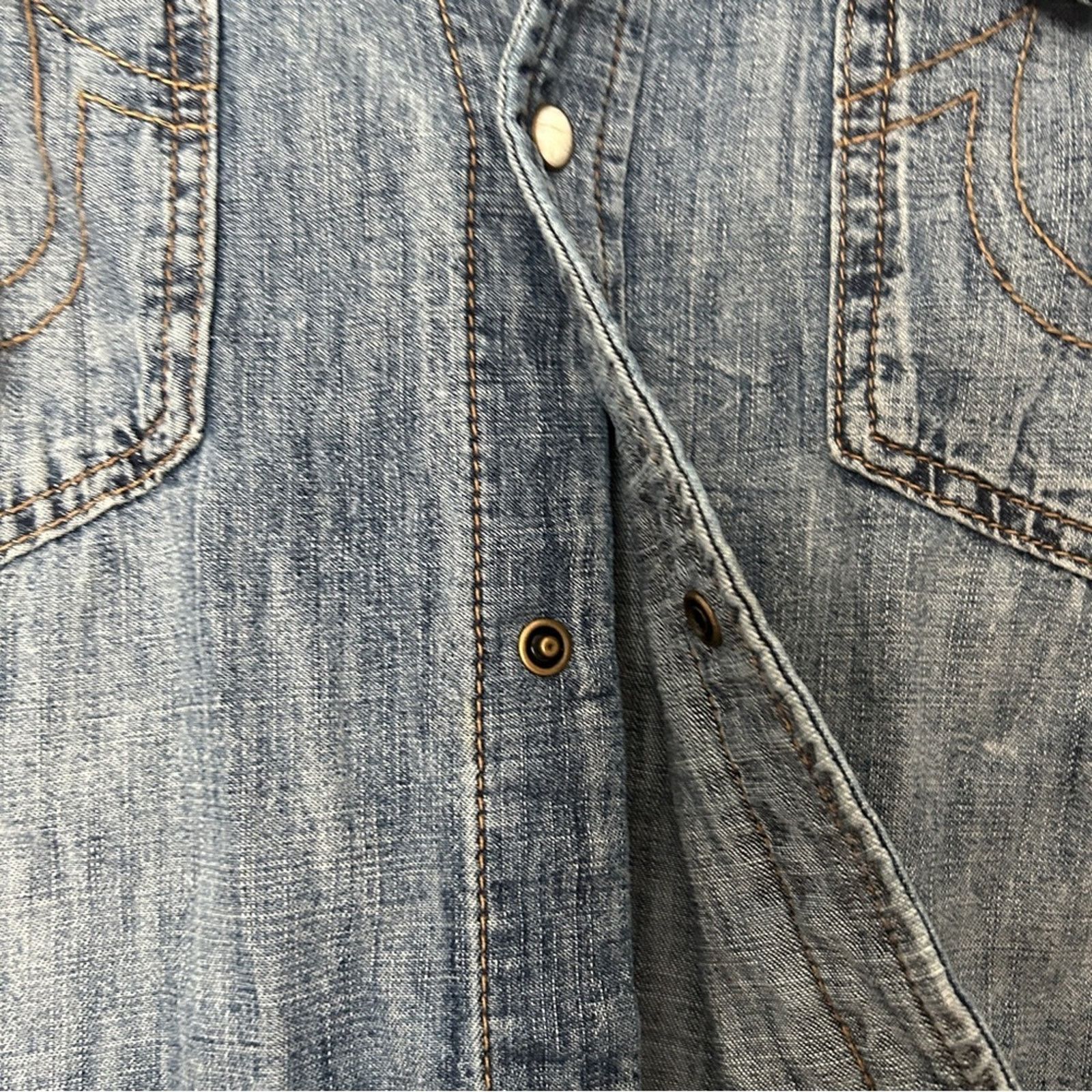 True Religion True religion Ryan western button down paint chambray top L Size US L / EU 52-54 / 3 - 6 Thumbnail