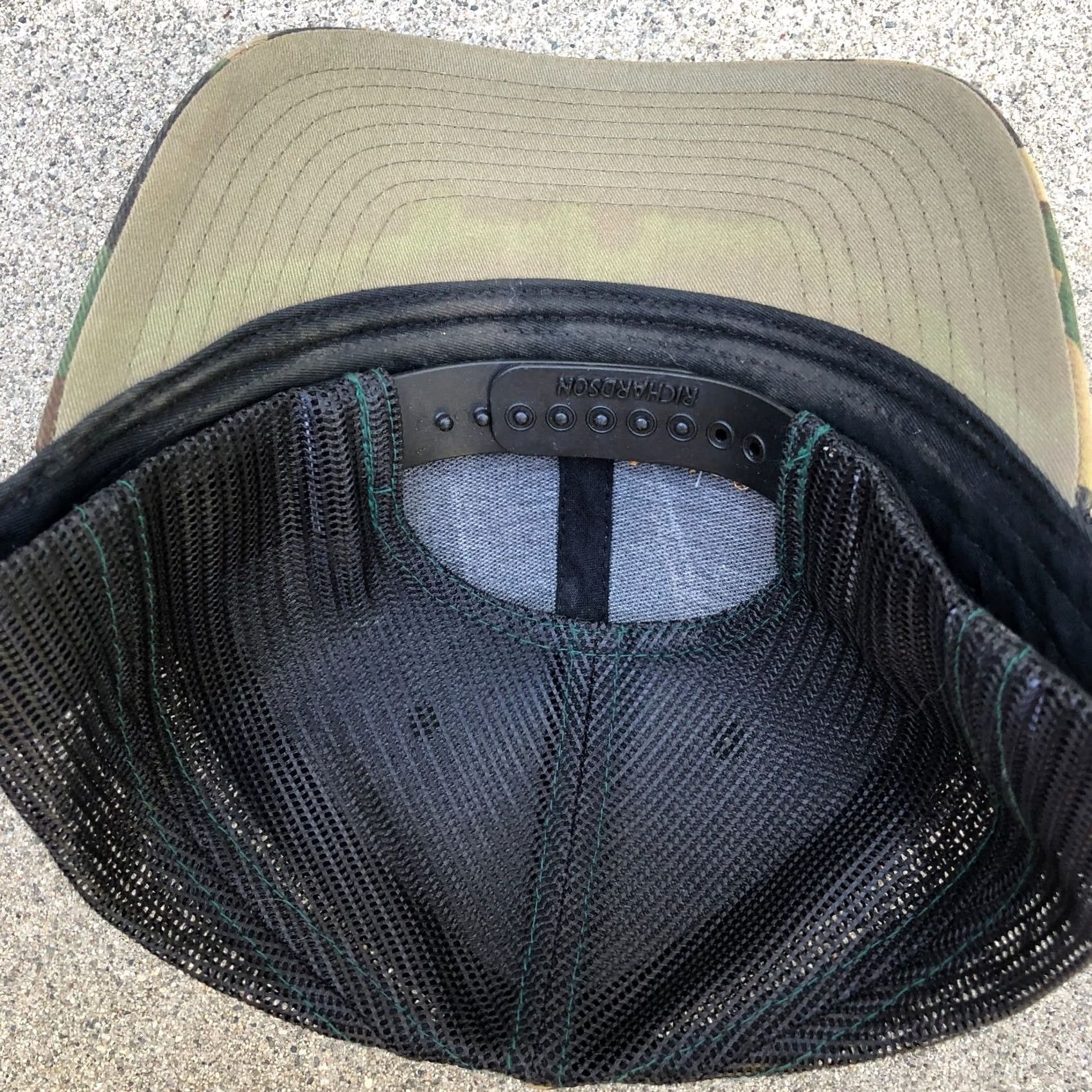 Vintage BETTERAVIA FARMS Trucker Hat Men's Camo Green Snapback Adjustable Cap RICHARDSON Size ONE SIZE - 6 Thumbnail