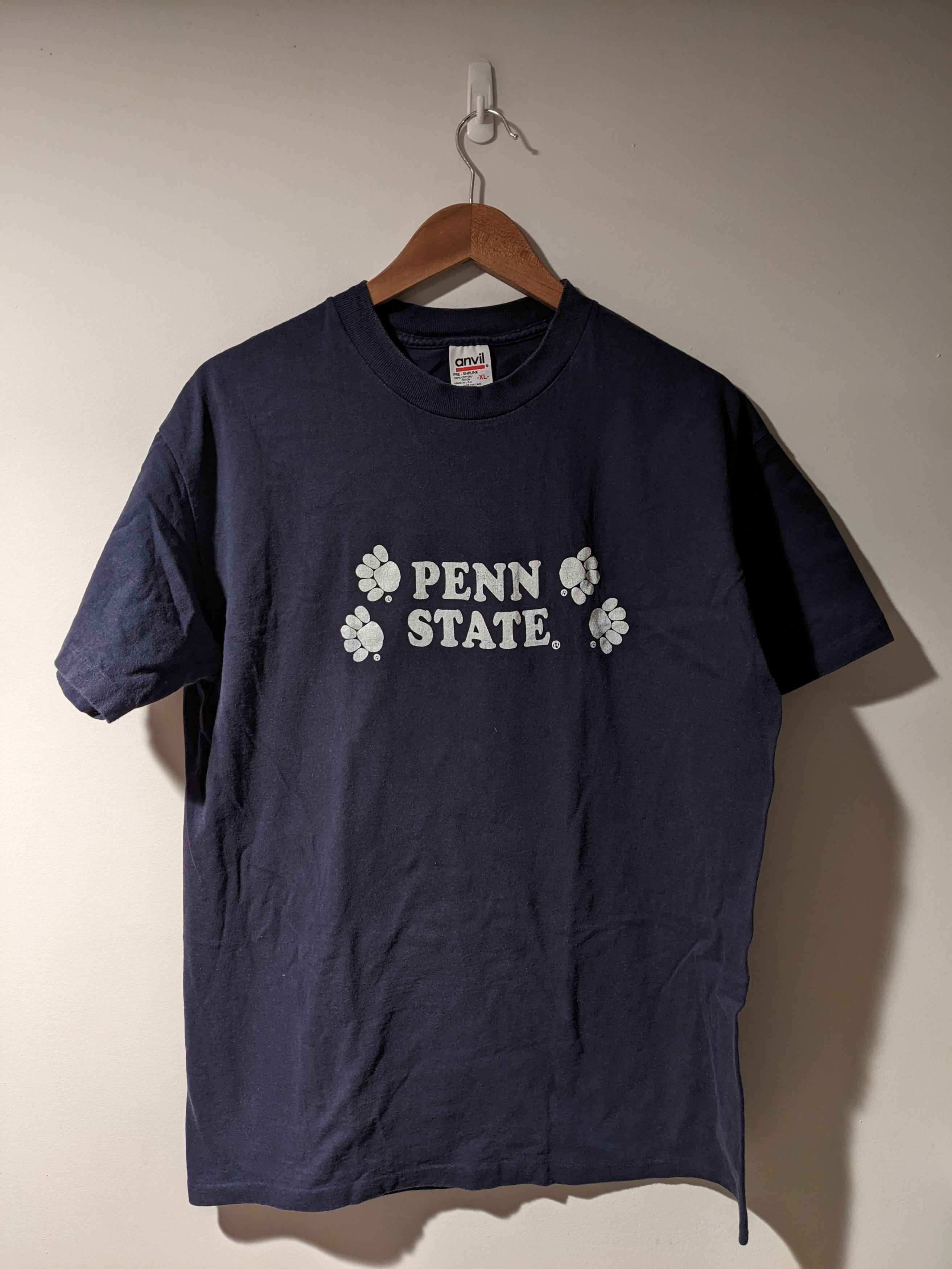 NCAA Vintage 90s Penn State Paws Center Logo Nittany Lion T-Shirt Size US XL / EU 56 / 4 - 1 Thumbnail