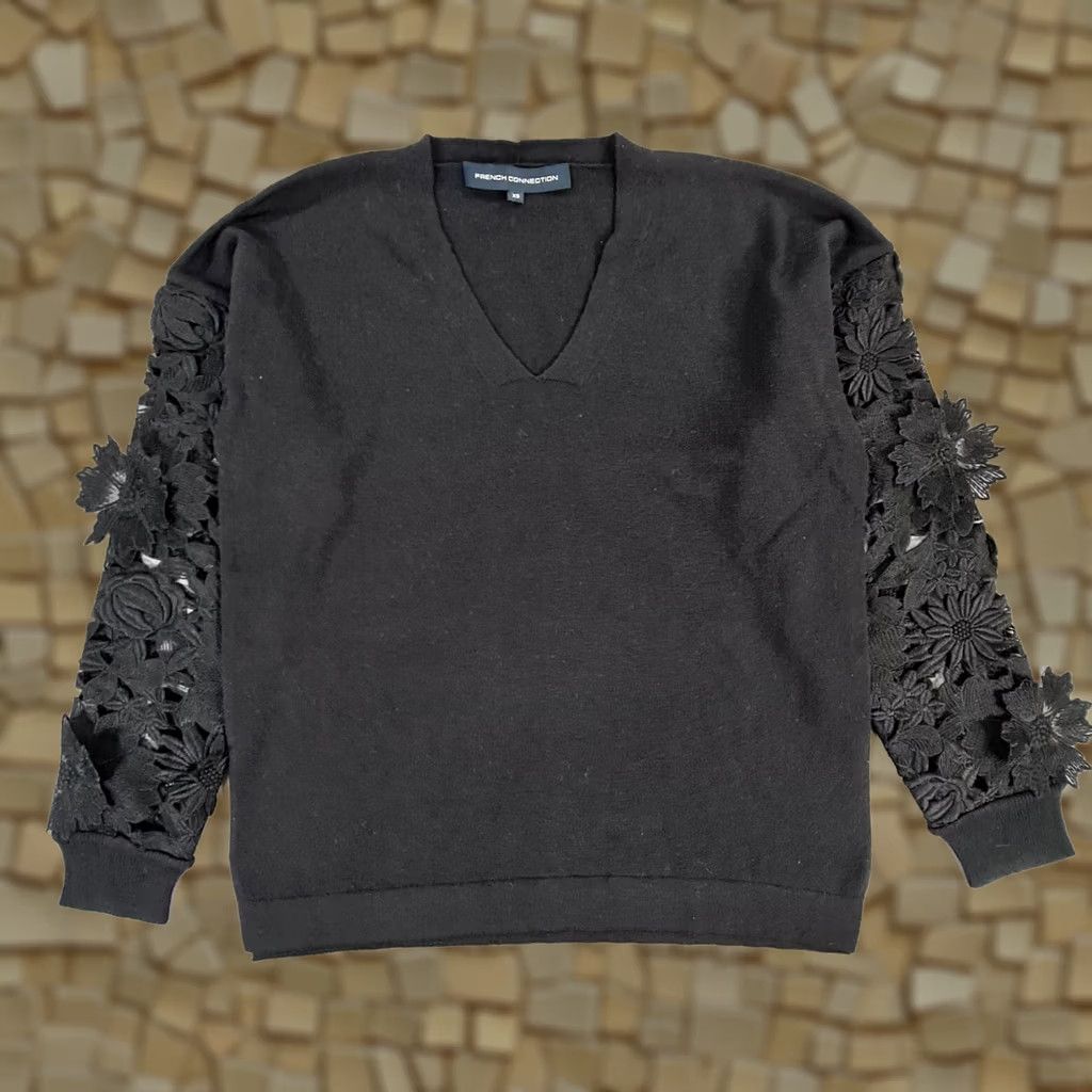 French Connection French Connection Jumper Womens Black XS V Neck Cotton Blend Lace Floral Sleeves Size XS / US 0-2 / IT 36-38 - 1 Thumbnail