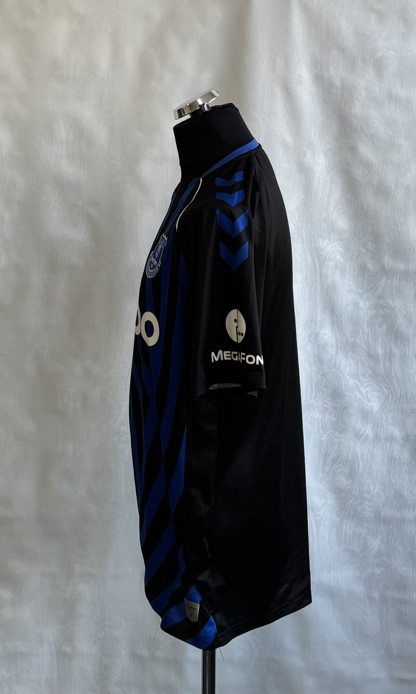Hummel Everton FC 2021/2022 Hummel Training Jersey Size XL Size US XL / EU 56 / 4 - 3 Thumbnail