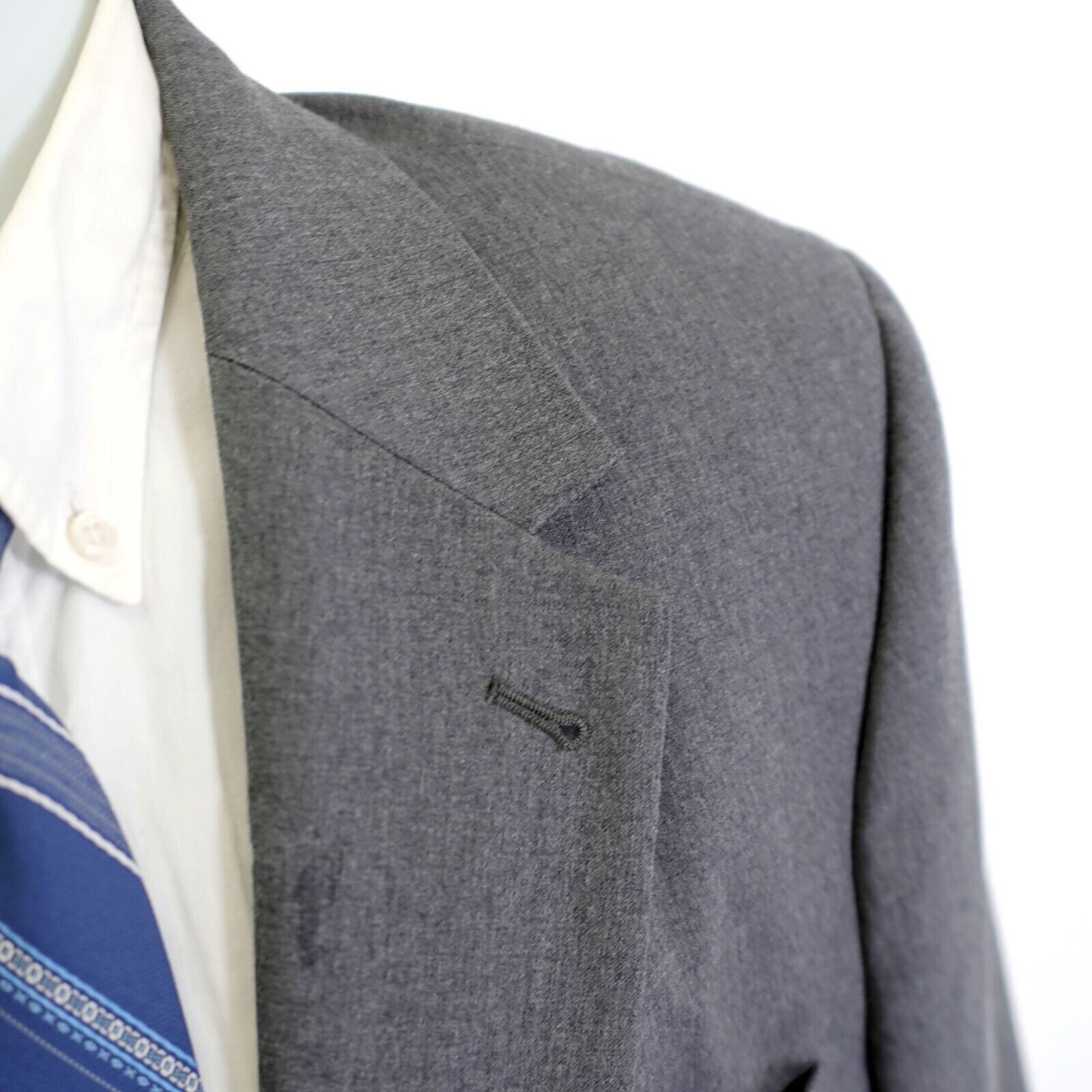 Jos. A. Bank DAMAGED Jos A Bank Portly Gray Wool 46R Tagged 46S 2 Button Size 46R - 2 Thumbnail