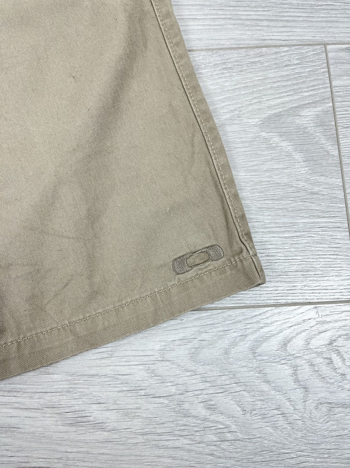 Oakley Oakley Logo Beige Cotton Shorts Size US 32 / EU 48 - 4 Thumbnail