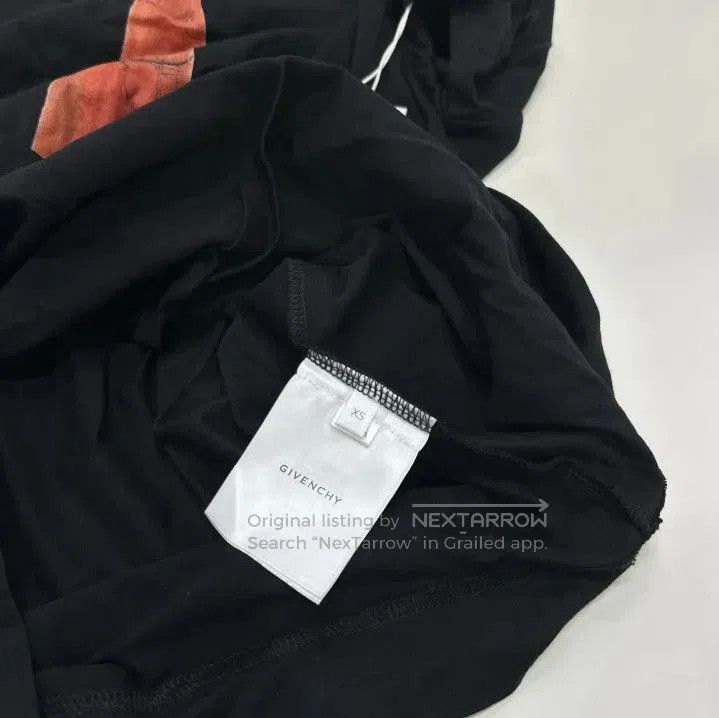 Givenchy Givenchy x Josh Smith SS22 Ceramic Print Short-Sleeve T-Shi Size US XS / EU 42 / 0 - 6 Thumbnail