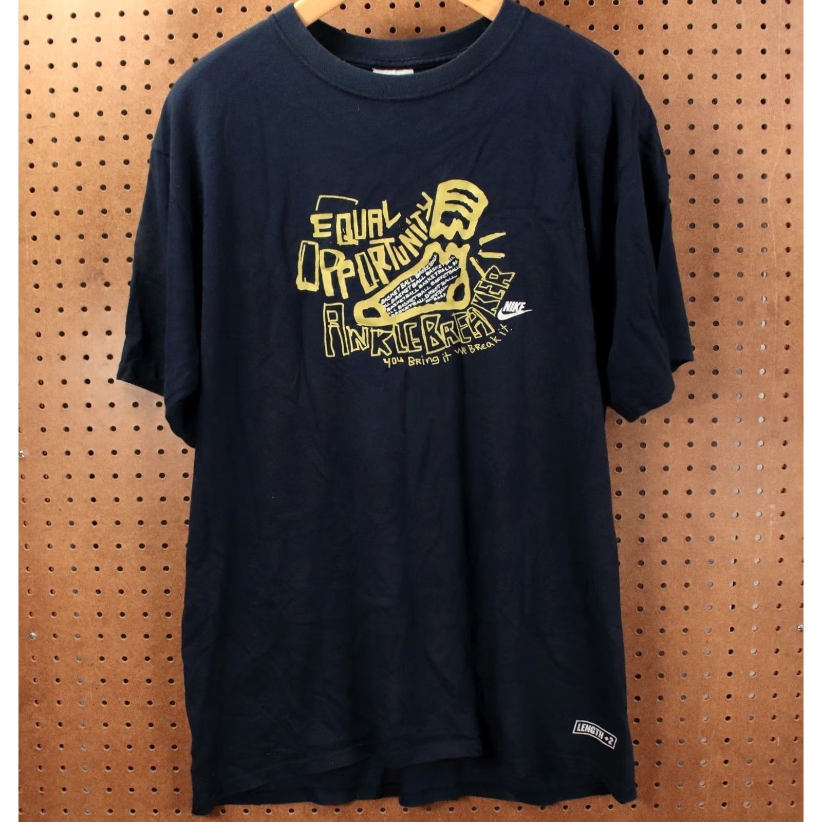 Nike VINTAGE NIKE basketball t-shirt LARGE ankle breaker 00s y2k silver tag check swoosh Mens Size US L / EU 52-54 / 3 - 3 Thumbnail