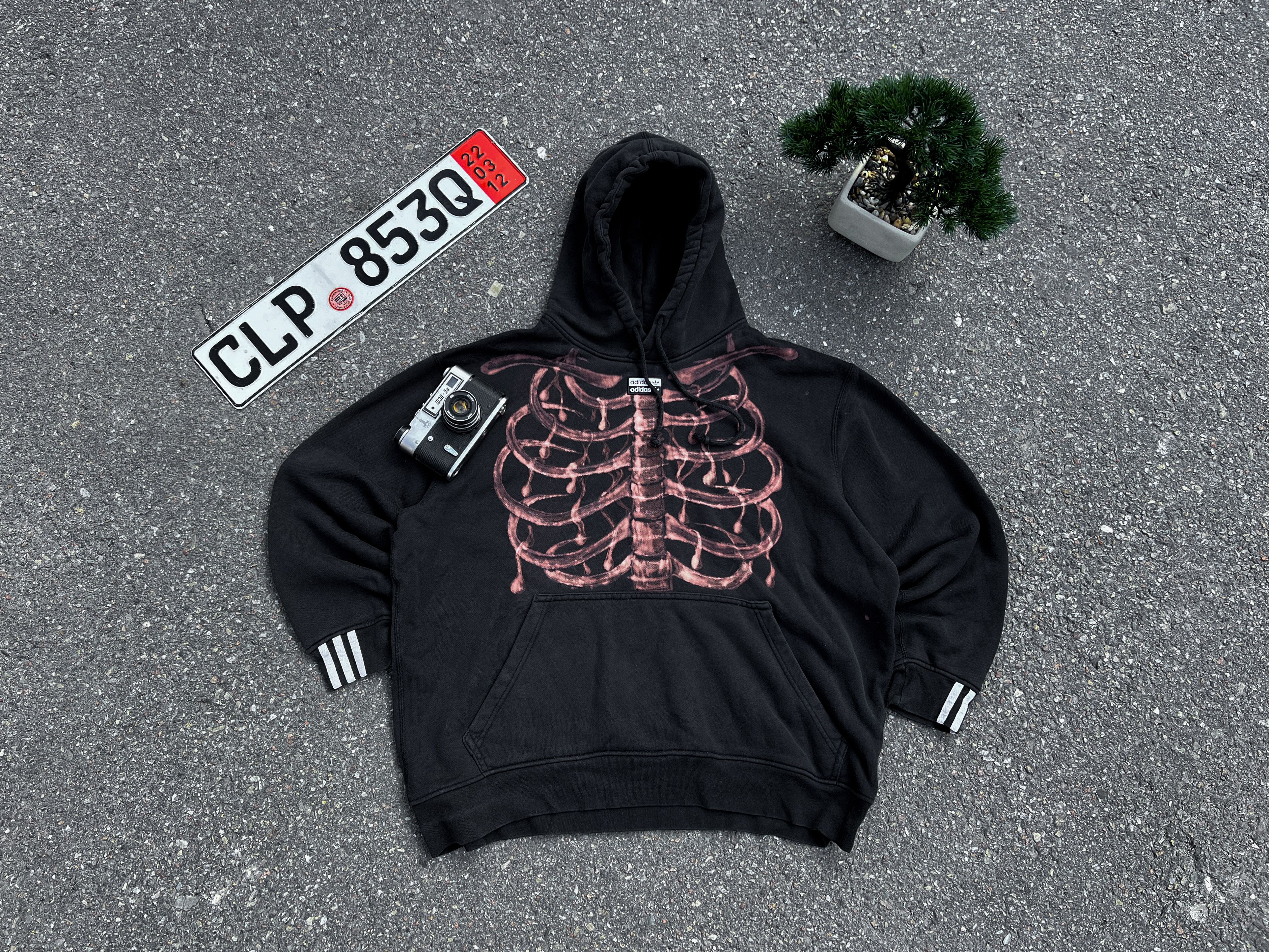 Adidas 💲HANDMADE💲Adidas Vintage Custom Skeleton Hoodie Size XL Size US XL / EU 56 / 4 - 3 Thumbnail