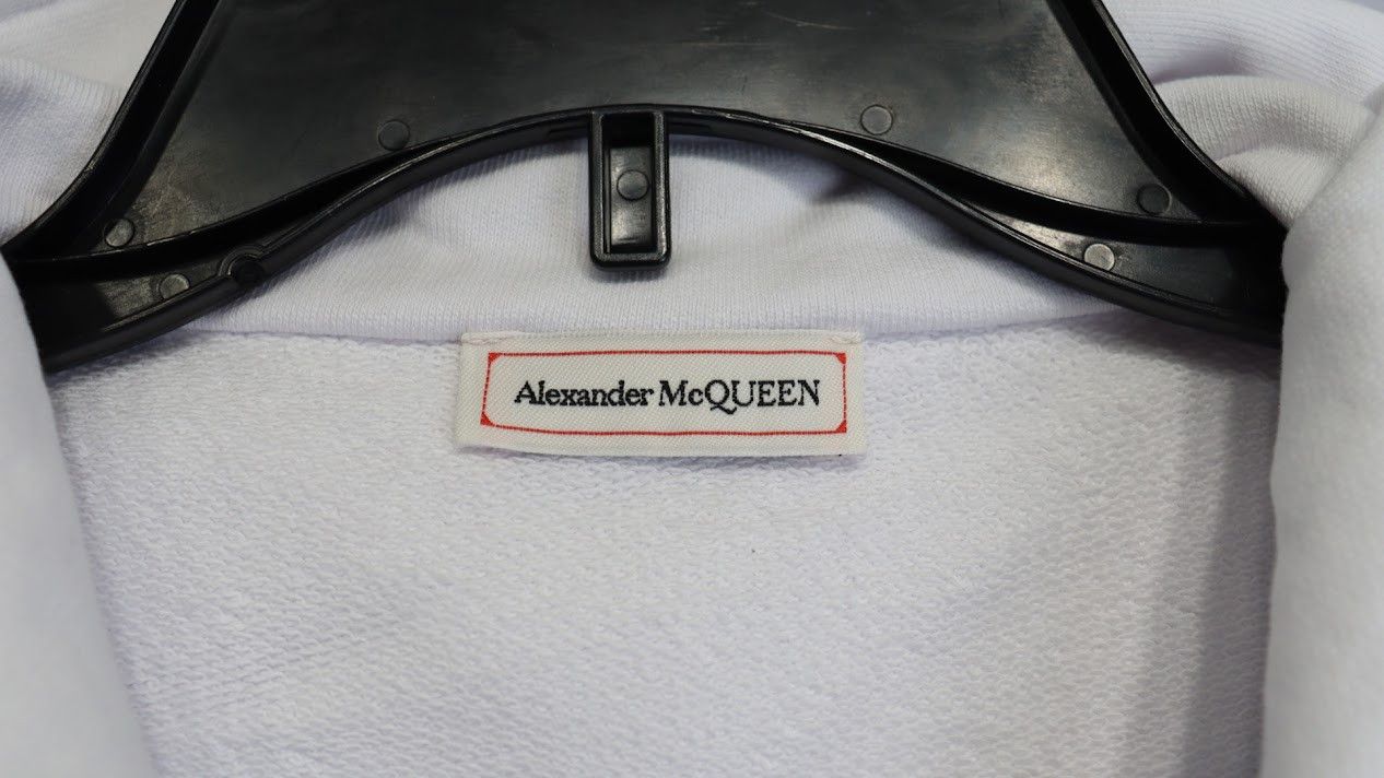 Alexander McQueen o1rshd1 ***Defect / Printed Hoodie in Navy and White Size US M / EU 48-50 / 2 - 8 Thumbnail
