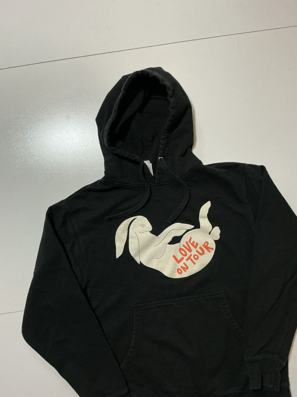 Independent Trading Co. Harry Styles Love On Tour Bunny Rabbit Official Merch Hoodie Size US S / EU 44-46 / 1 - 3 Thumbnail