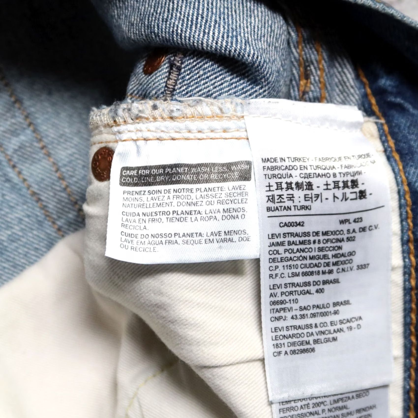 Levi's VINTAGE Levis 501XX Big E Selvedge Denim Jeans 36 34 Medium Wash Mens Jeans Size US 36 / EU 52 - 5 Thumbnail