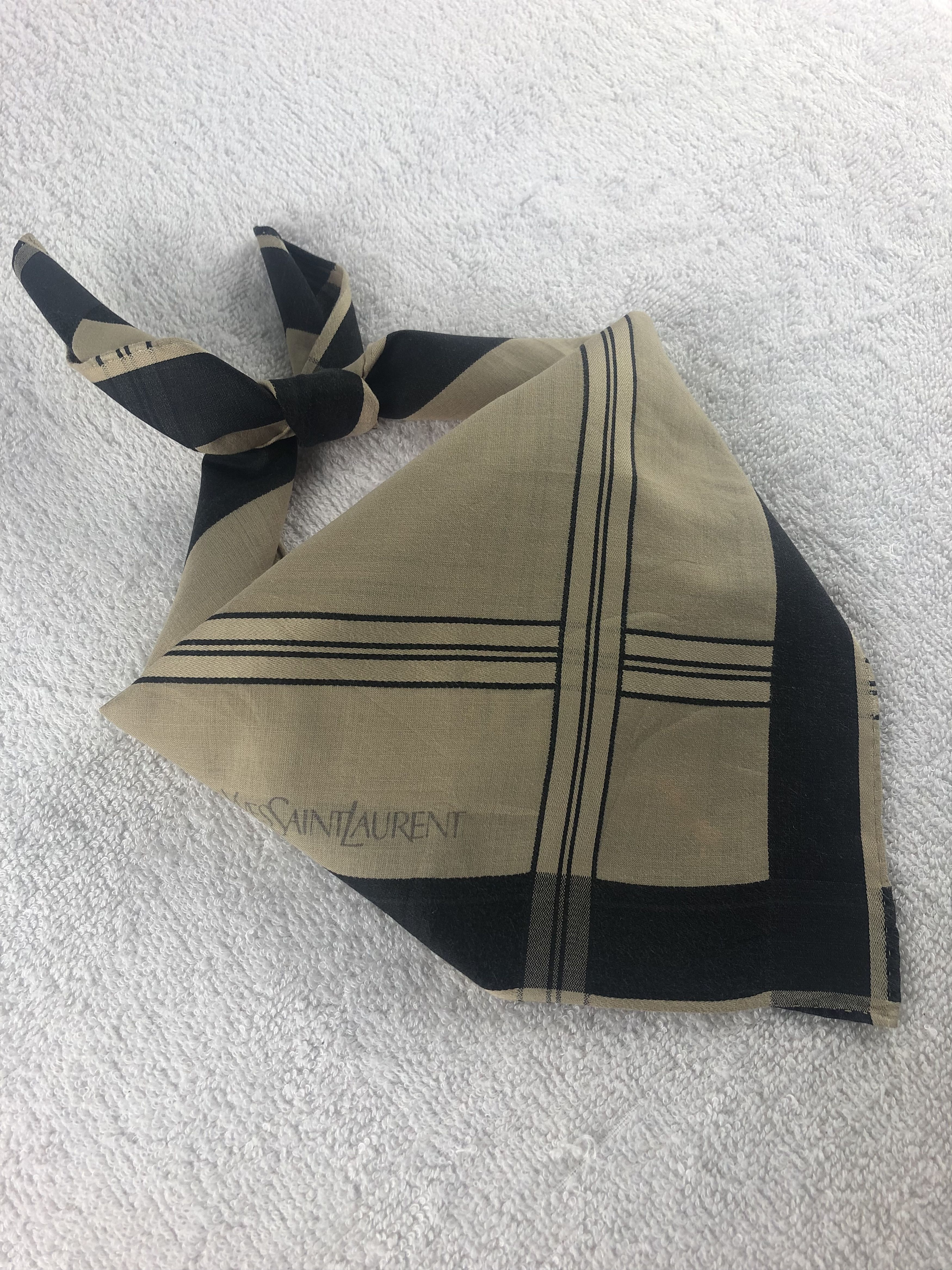 Yves Saint Laurent Yves Saint Laurent Handkerchief / Bandana / Neckerchief Size ONE SIZE - 2 Thumbnail