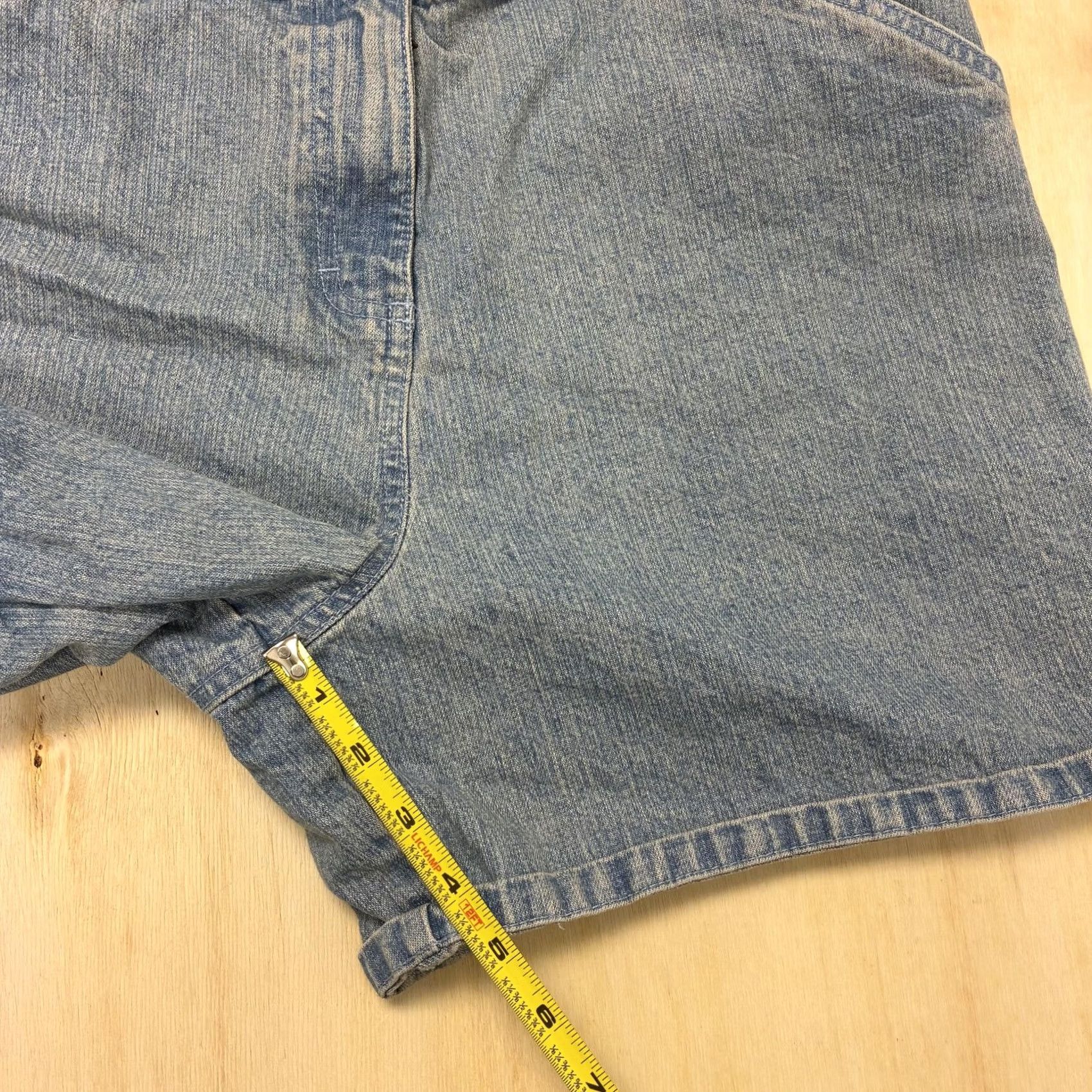 Basic Editions Basic Editions Shorts Womens 14 Blue Denim Mom Elastic Waist Casual Summer Size 36" / US 14 / IT 50 - 7 Thumbnail