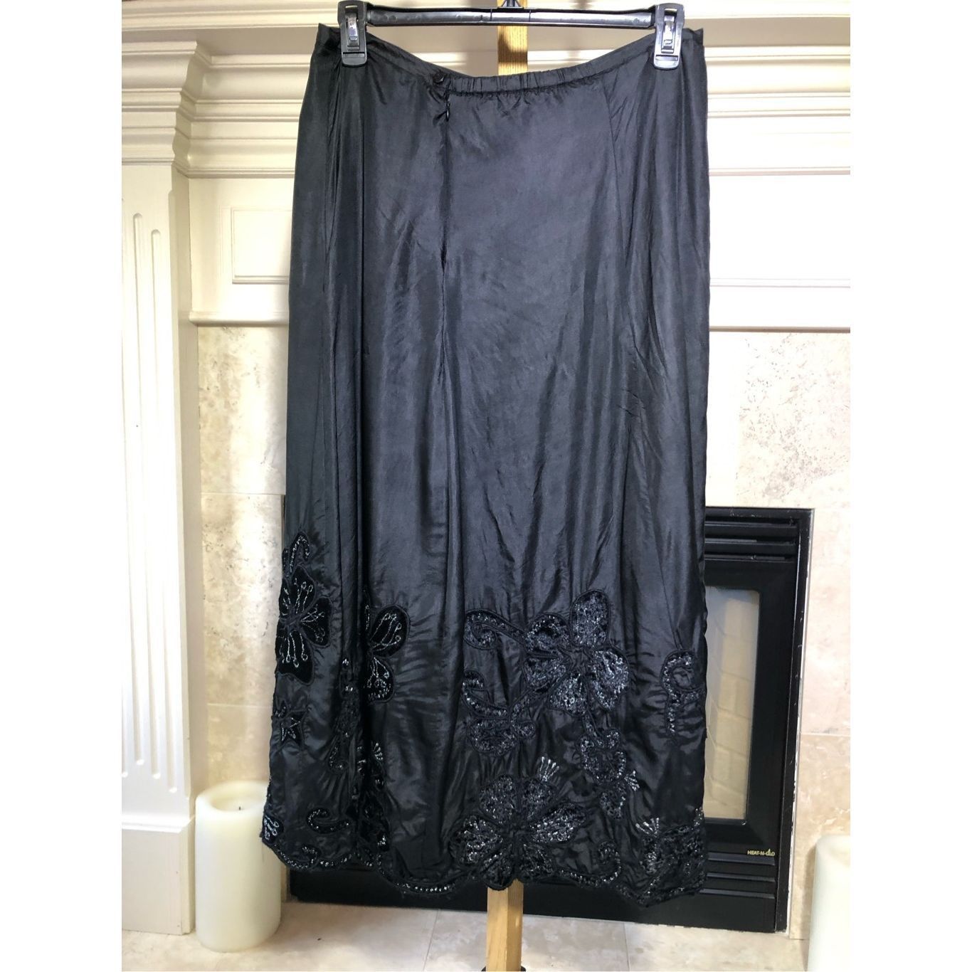 Chicos Chico’s Women’s Black Elegant Knee Length Silk Floral Embroi Size 38" / US 16 / IT 52 - 3 Thumbnail