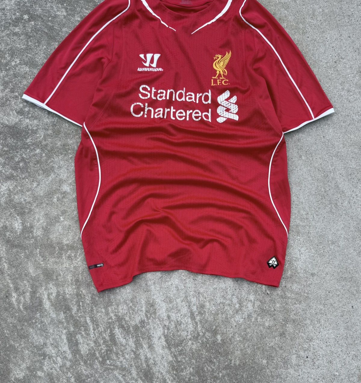 Other Vintage FC Liverpool sportswear / streetwear jersey Size US M / EU 48-50 / 2 - 4 Thumbnail