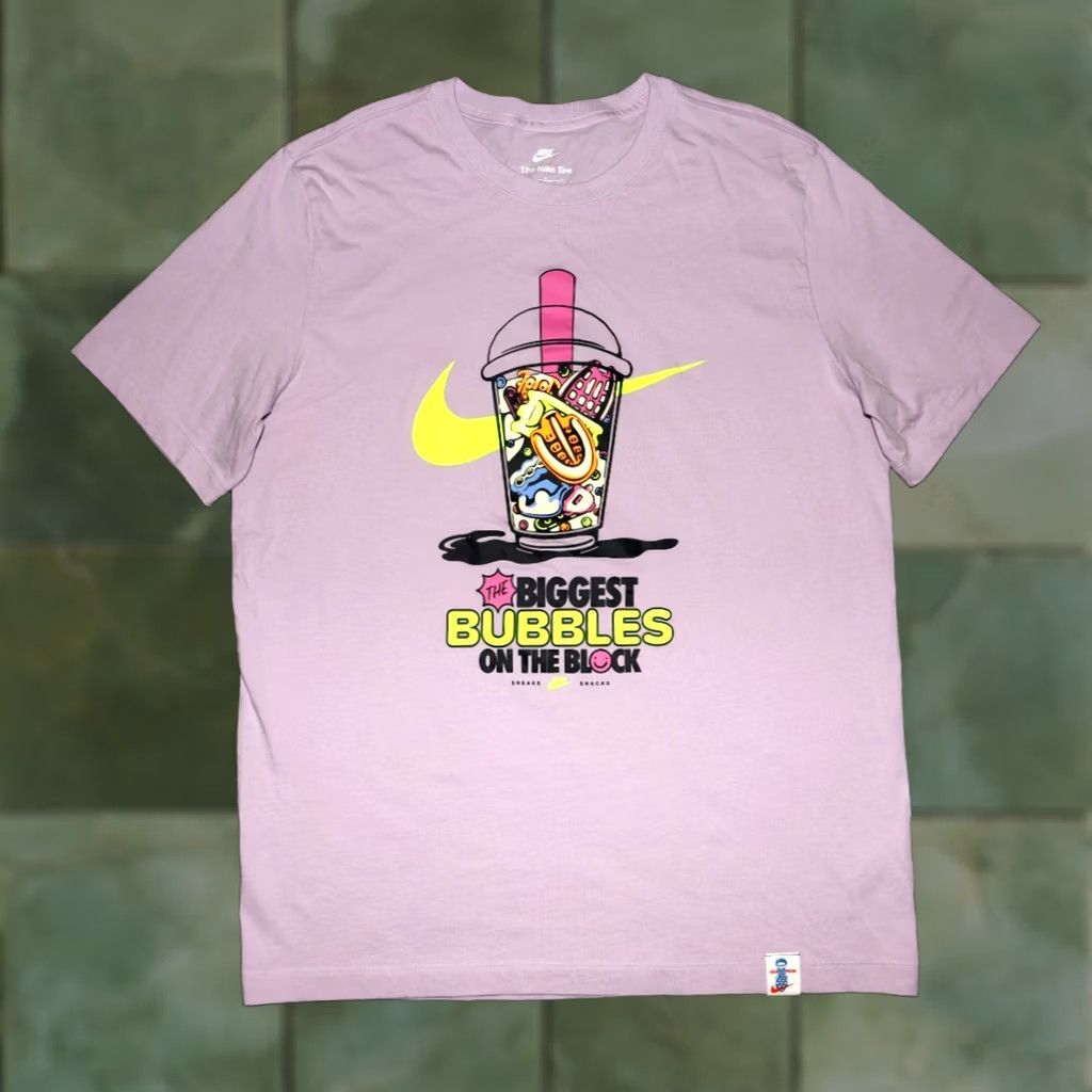 Nike NIKE SPORTSWEAR T-Shirt MEN'S LARGE Multicolor COLORFUL Crew Neck "BIGGEST BUBBLES ON THE BLOCK" HJ0770-537 Size US L / EU 52-54 / 3 - 1 Thumbnail