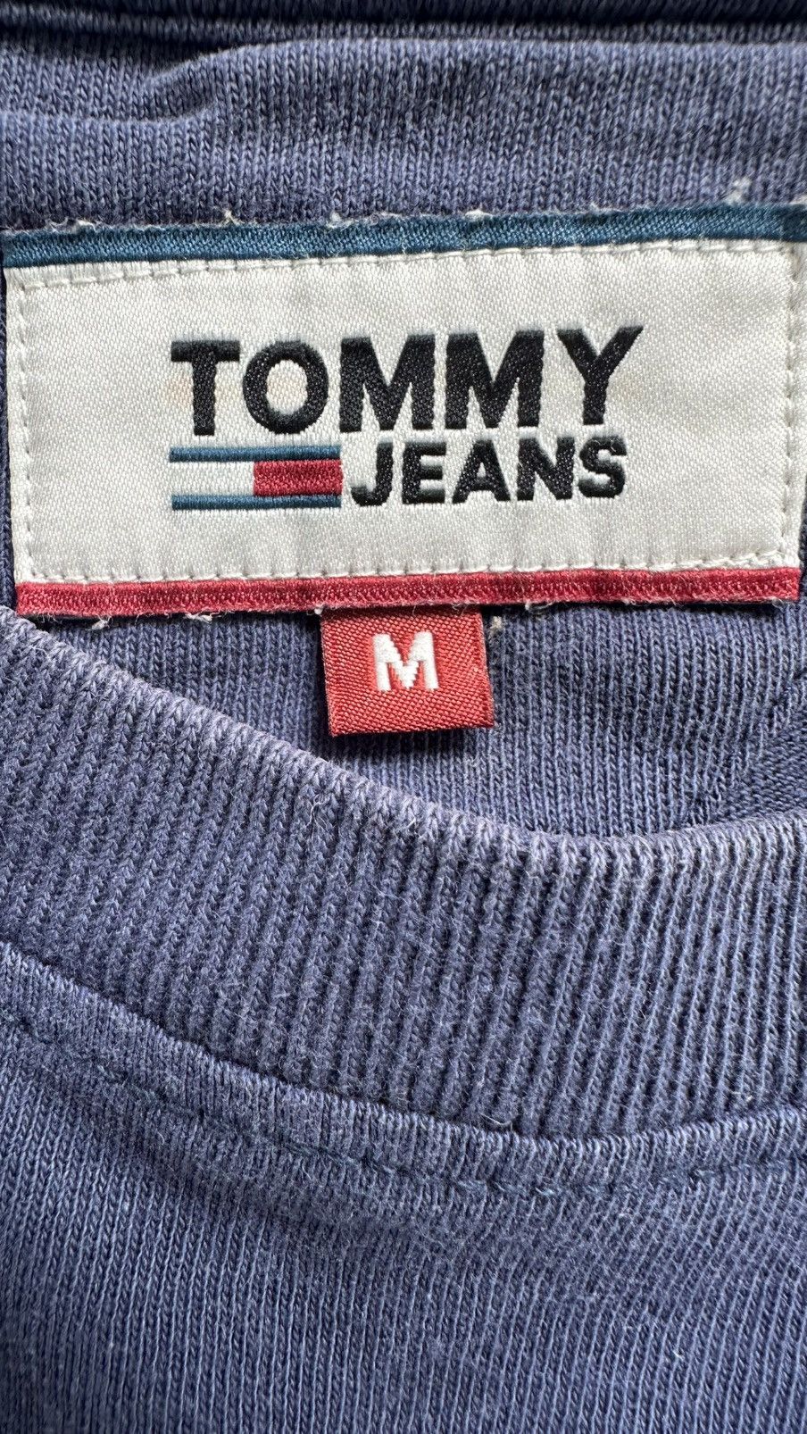 Tommy Hilfiger × Vintage VINTAGE TOMMY HILFIGER BIG SPELLOUT TEE Size US L / EU 52-54 / 3 - 4 Thumbnail