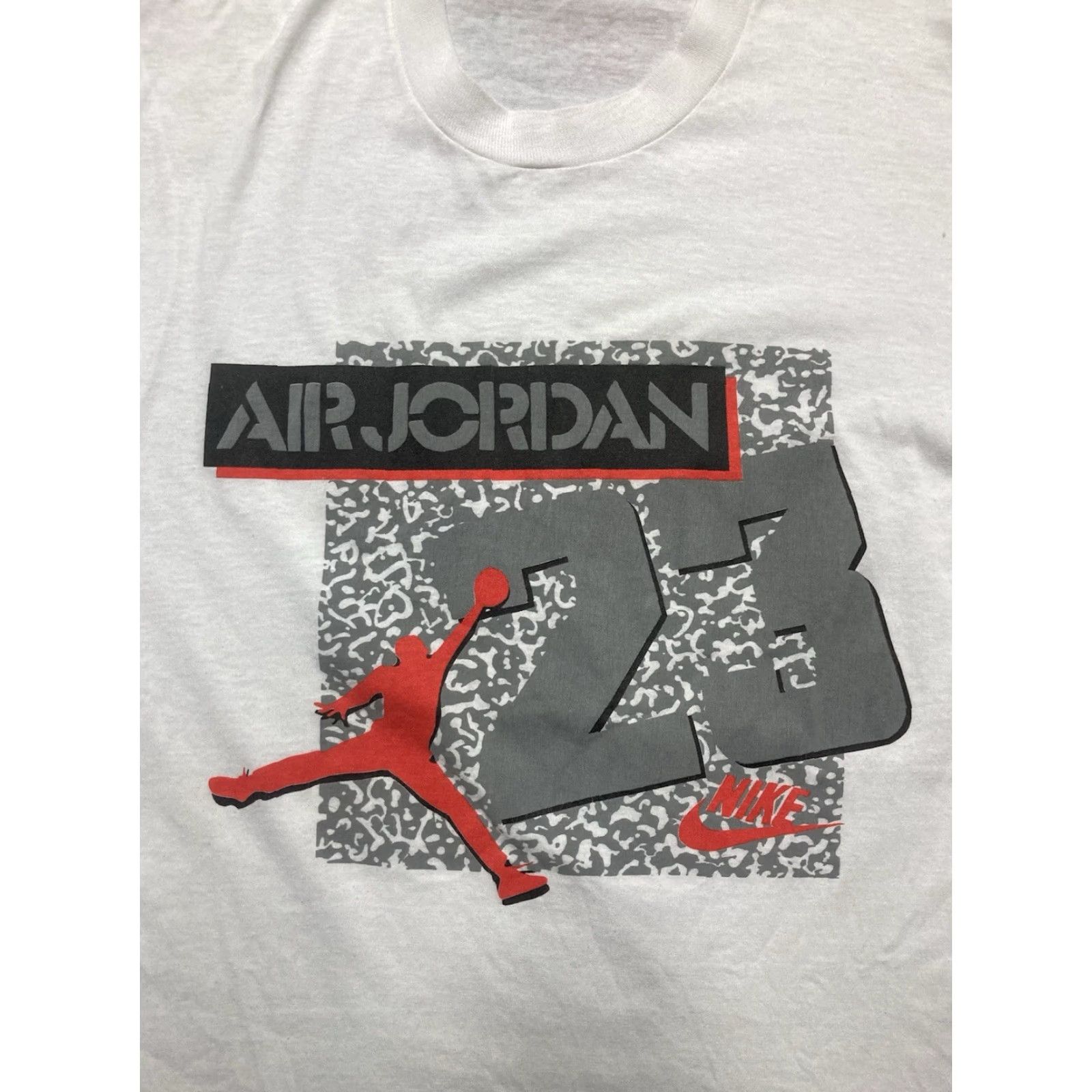 Nike VINTAGE 80s Nike Air Jordan 23 basketball jumpman cement large T-Shirt Men White Size US L / EU 52-54 / 3 - 2 Thumbnail