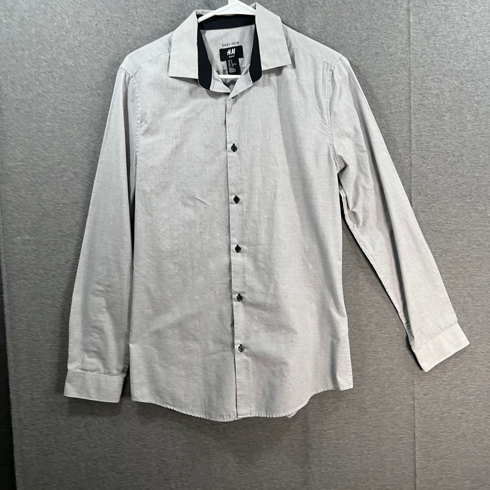 H&M H&M Men's Long-sleeve Button-up Shirt Black Size Small Size US S / EU 44-46 / 1 - 1 Thumbnail