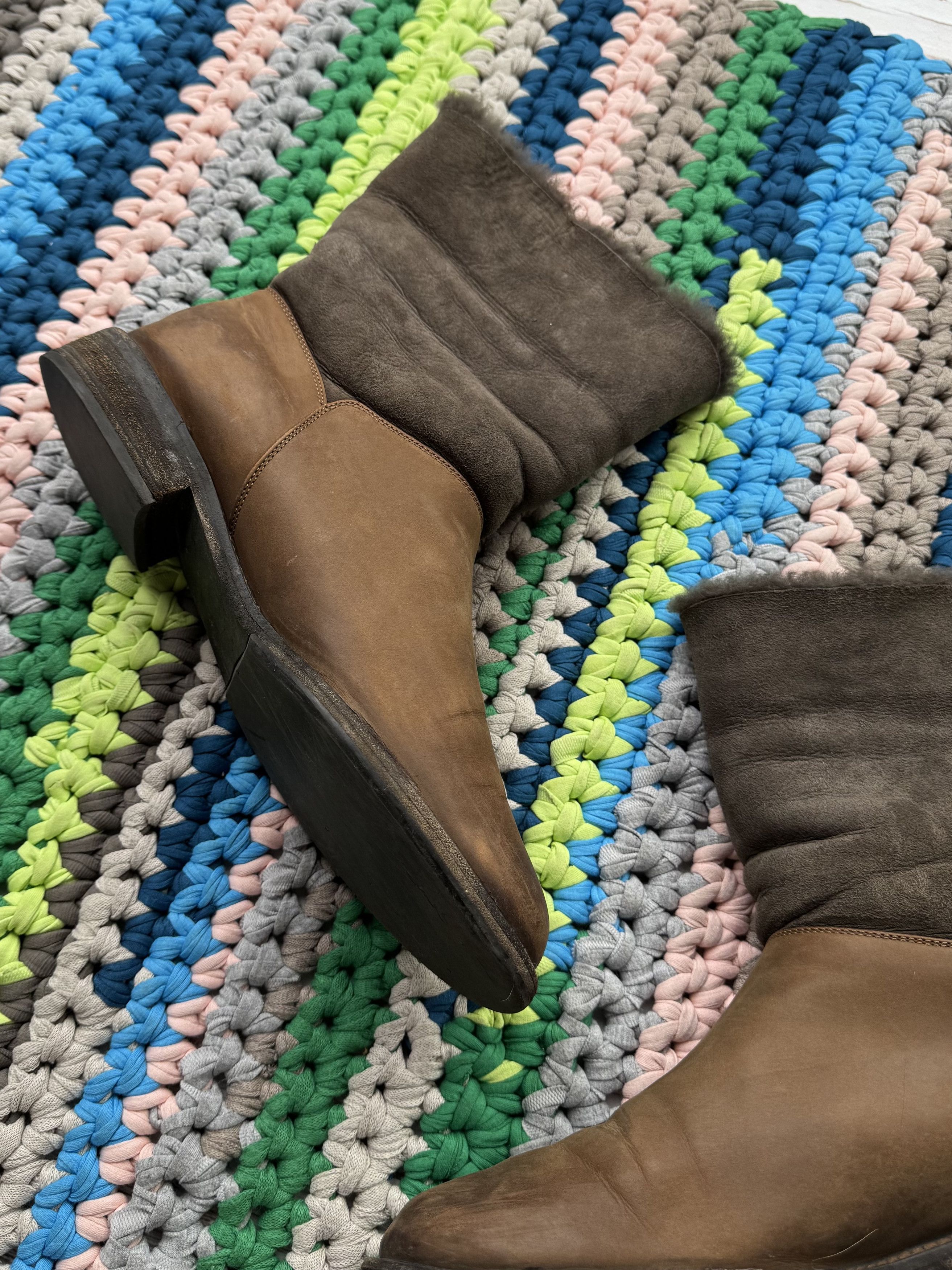 Salvatore Ferragamo Salvatore Ferragamo Leather/Real Sheepskin Boots (V247)(D10) Size US 9 / EU 42 - 5 Thumbnail