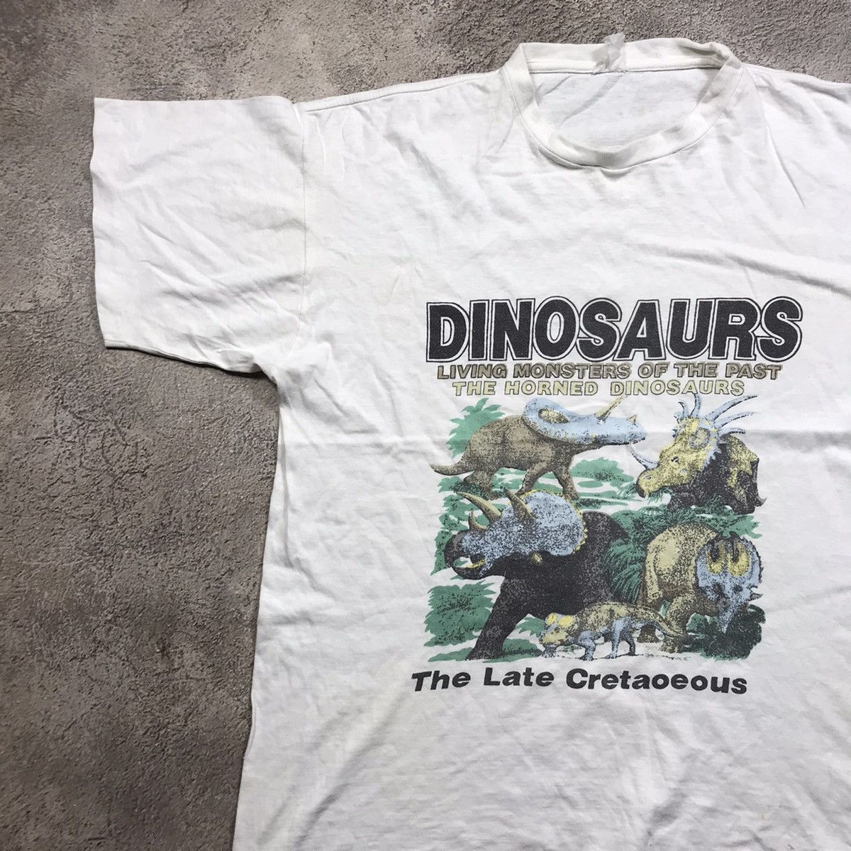 Vintage Vintage 90s Sun Faded Dinosaurs Graphic Tee Y2K Skate XXL Size US XXL / EU 58 / 5 - 2 Thumbnail