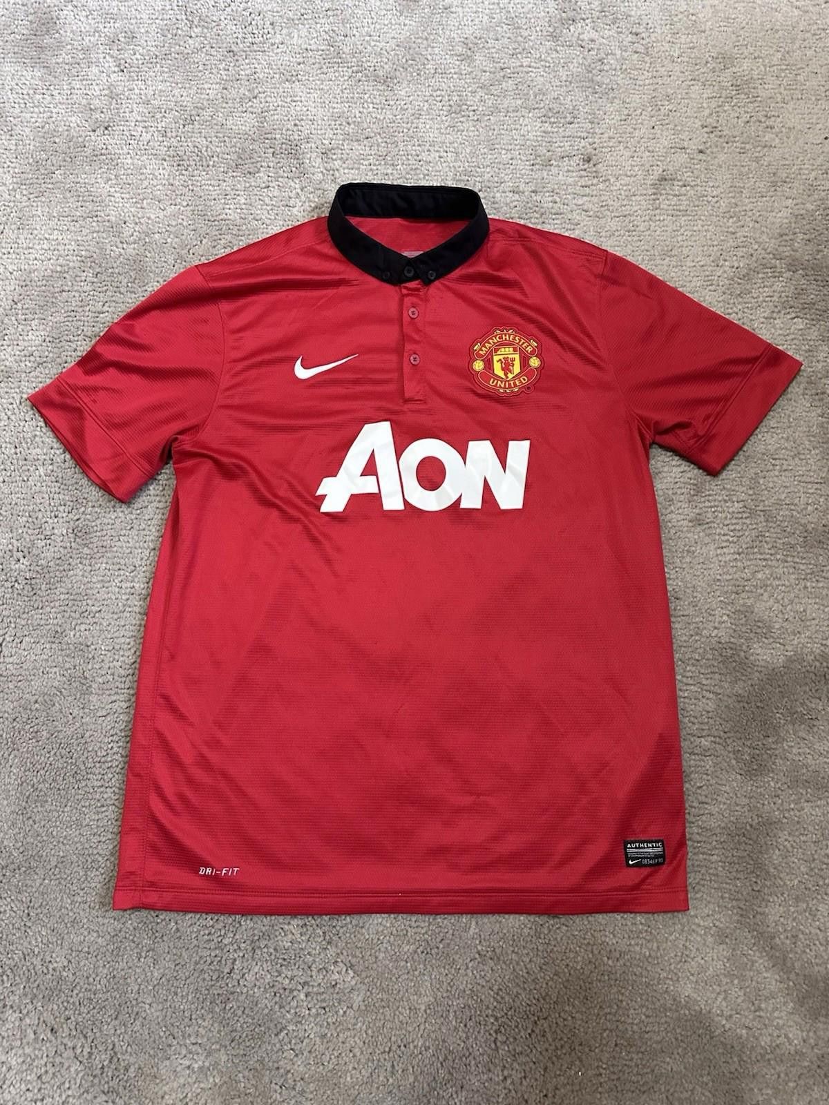 Nike Manchester United 2013/14 Home football shirt Soccer jersey Size US M / EU 48-50 / 2 - 1 Thumbnail