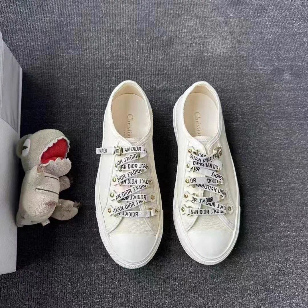 Dior Dior white laces logo canvas shoes 35 new in box Size US 4 / IT 34 - 4 Thumbnail