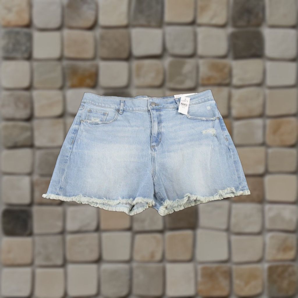 Loft LOFT Vintage Cut-Off Denim Shorts Womens 31 Light Wash Blue 90s Casual Size 24" / US 00 / IT 34 - 1 Thumbnail