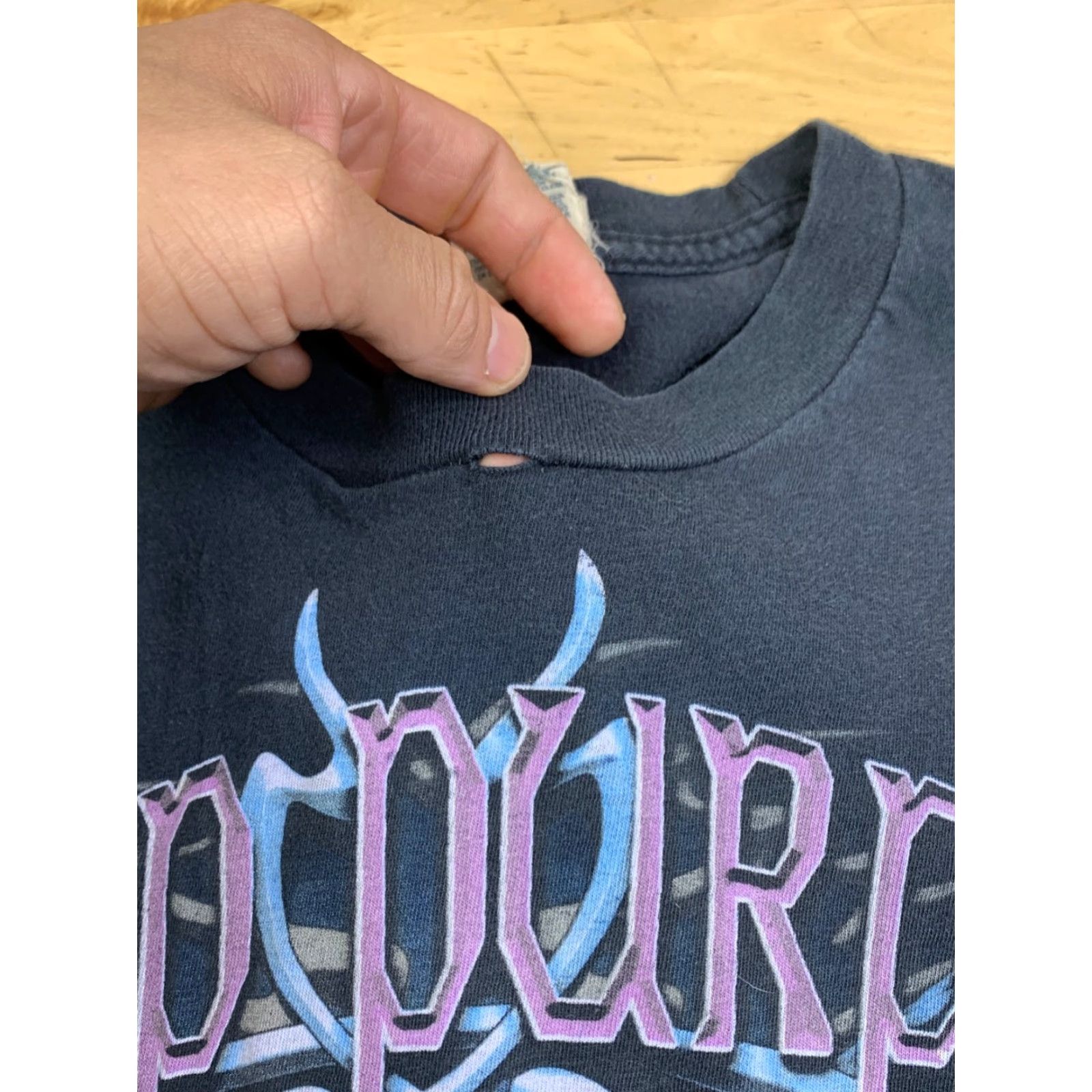 Vintage VINTAGE Deep Purple Tour Shirt Mens M Black Quail Hollow T-Shirt Band Rock Size US M / EU 48-50 / 2 - 4 Thumbnail