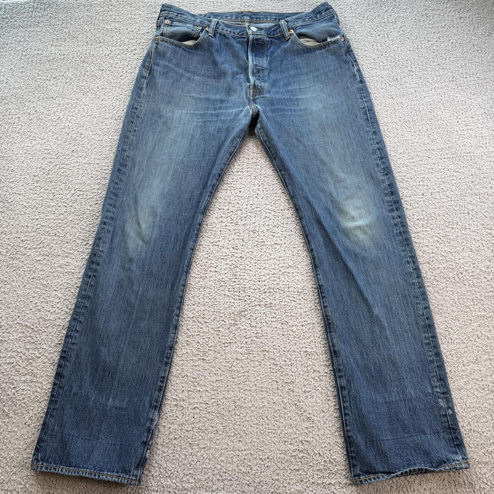 Levi's Levis 501 Jeans Men 36x34 Blue Medium Wash Straight Leg Size US 36 / EU 52 - 1 Thumbnail