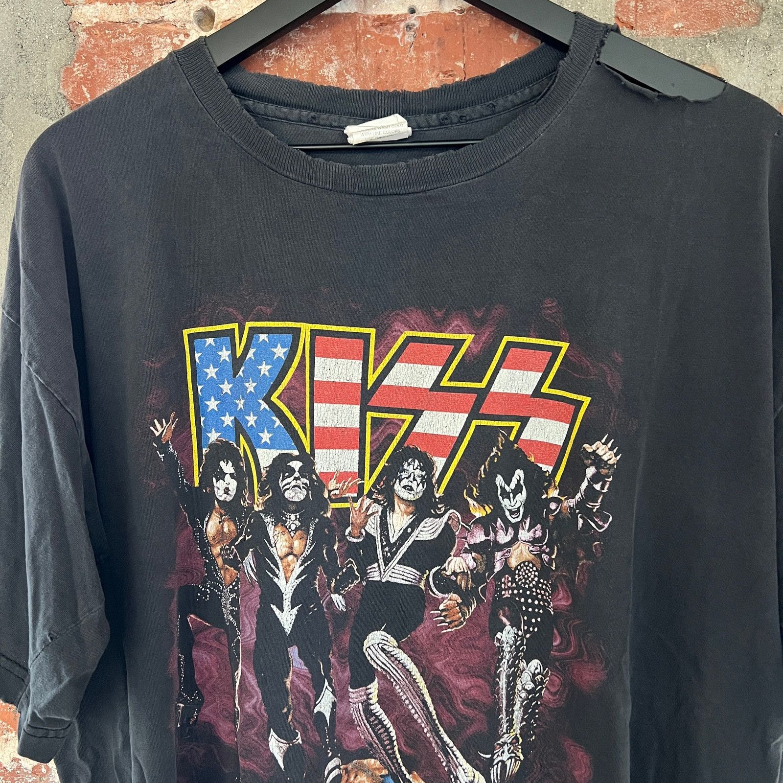 KISS VTG 90s KISS Band Men's T Shirt Cronies XL thrash fader Size US XL / EU 56 / 4 - 1 Thumbnail