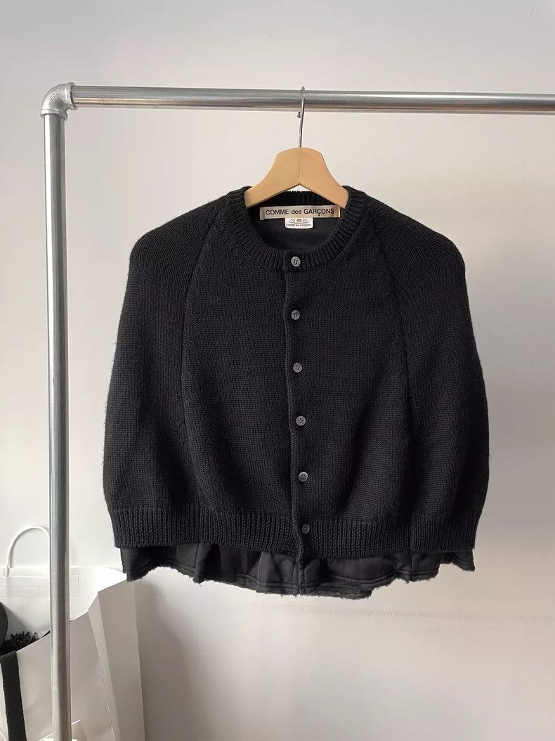 Comme des Garcons Comme Des Garcons Black Knitwear Cape Size XS / US 0-2 / IT 36-38 - 1 Thumbnail