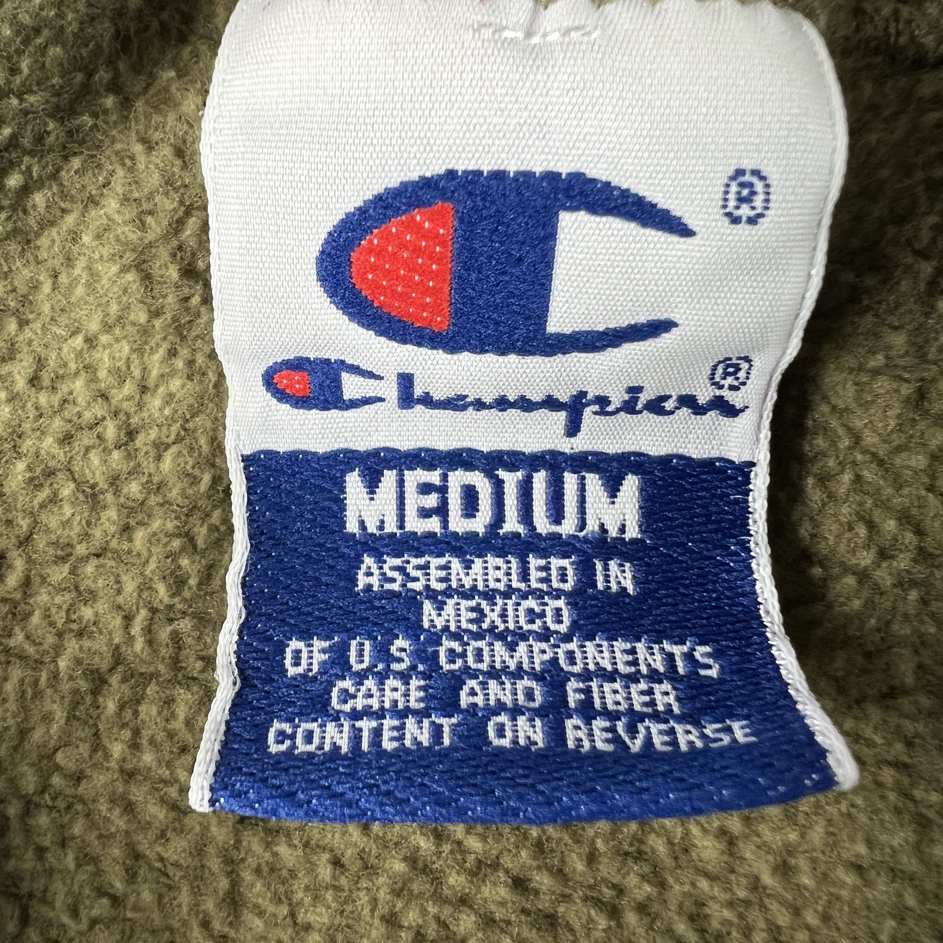 Champion Y2K Champion Sweatshirt Faded Embroidered Logo Crewneck Size US M / EU 48-50 / 2 - 6 Thumbnail