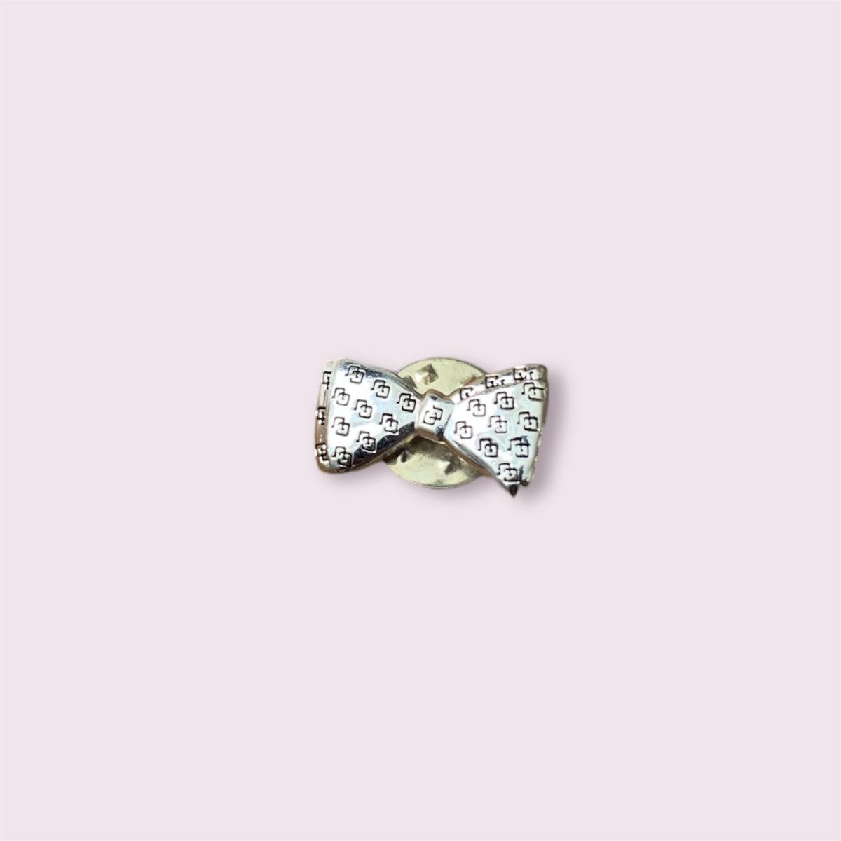 Vintage Gold Bow Pin Size ONE SIZE - 2 Thumbnail