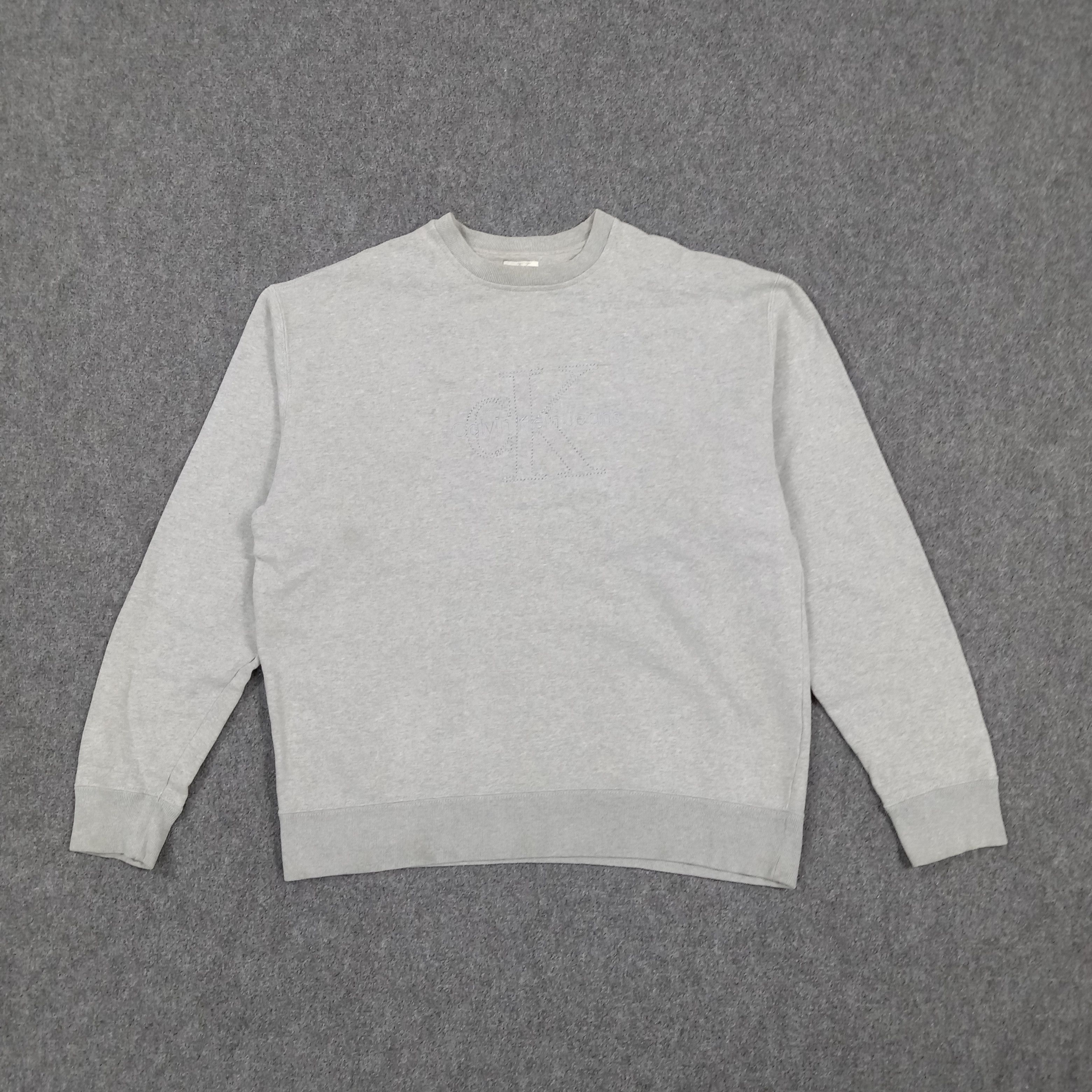 Calvin Klein Calvin Klein Italian Brand Embroidered Sweatshirt C287N34 Size US M / EU 48-50 / 2 - 2 Thumbnail