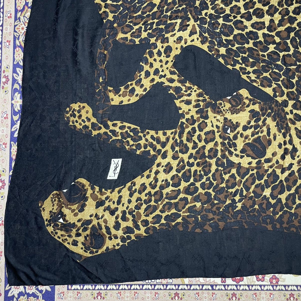 Vintage Vary Rare! Vintage YvesSaintLaurent Leopard Oversized Scarf Size ONE SIZE - 20 Thumbnail