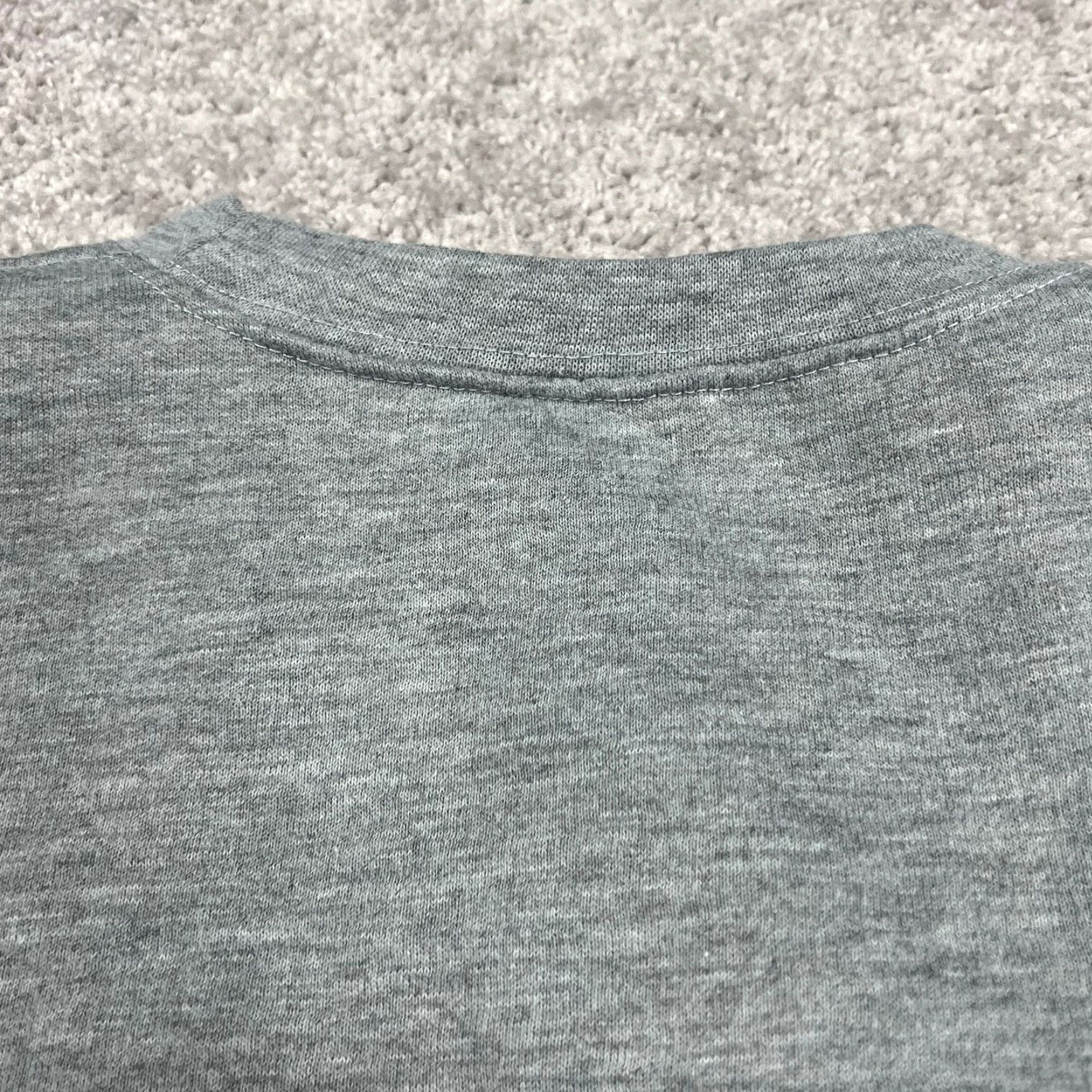 Vintage VINTAGE Canada Wolf Sweatshirt Adult L Gray Embroidered Rundle Wear Logo Knitting Pullover 90s Nature Mountains Moon Mens Size US L / EU 52-54 / 3 - 7 Thumbnail