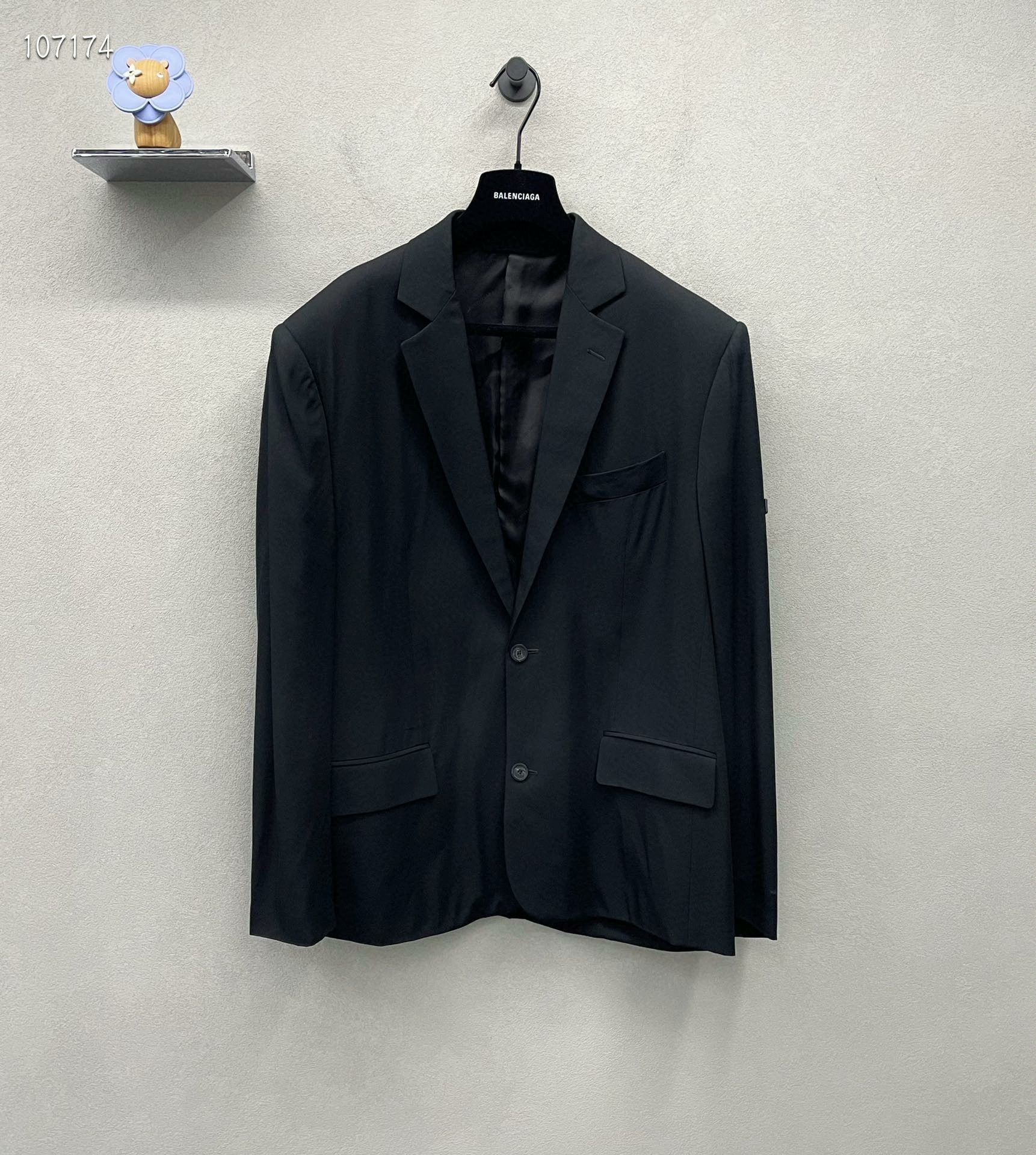 Balenciaga Balenciaga black suit 2501-Nextarrow Size 34R - 1 Thumbnail