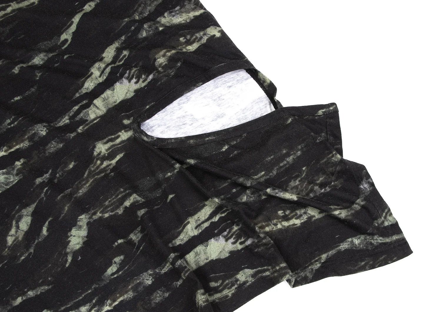 Yohji Yamamoto Zebra Pattern Side Hole Design T-Shirt in Black Khaki Size US S / EU 44-46 / 1 - 5 Thumbnail