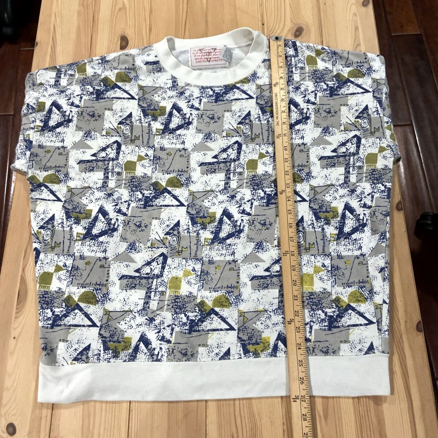 Express VINTAGE Express Sweatshirt Woman M White 90s Pullover Mock Neck Long Sleeve Front Pocket Baggy Abstract Graphic - Express 90s Theme Womens Size M / US 6-8 / IT 42-44 - 6 Thumbnail