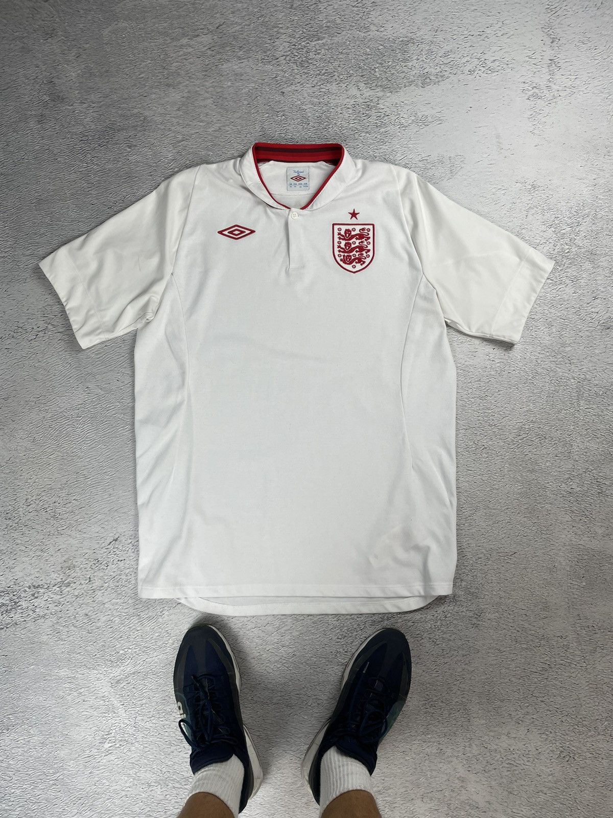 Umbro × Vintage Vintage England 2012 Umbro Soccer Jersey y2k blokcore Size US L / EU 52-54 / 3 - 1 Thumbnail