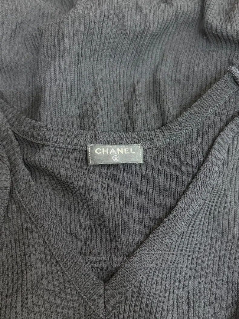 Chanel Chanel White large pocket black V-neck sleeveless skirt Size XXS / US 00 / IT 34 - 5 Thumbnail