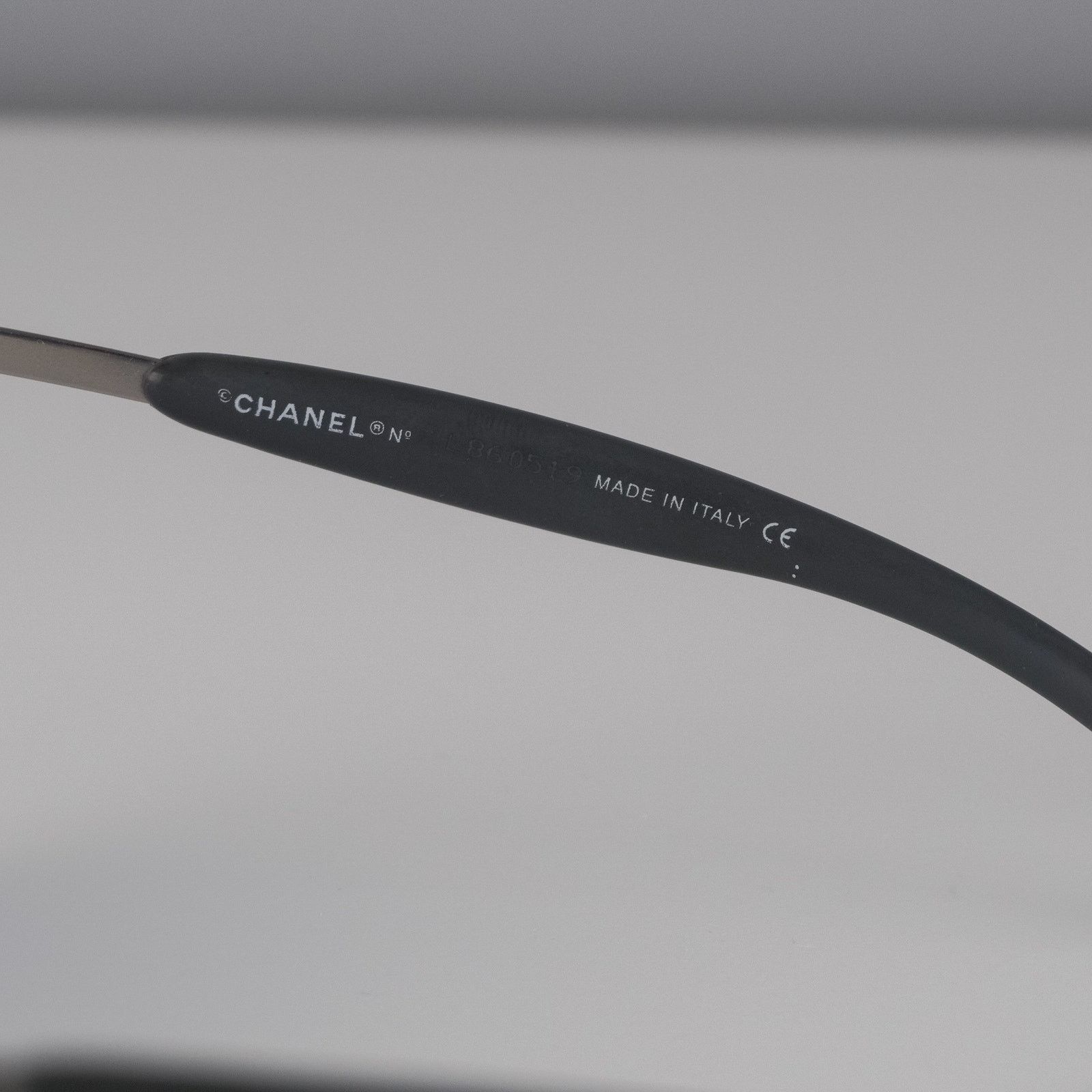 Chanel Vintage rare chanel CC silver logo rimless sunglasses Size ONE SIZE - 5 Thumbnail