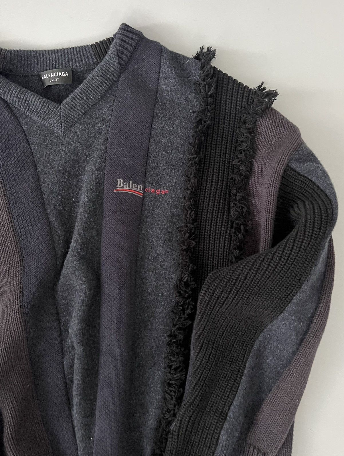 Balenciaga Balenciaga Balenciaga Cut Up Sweater Size US XS / EU 42 / 0 - 3 Thumbnail