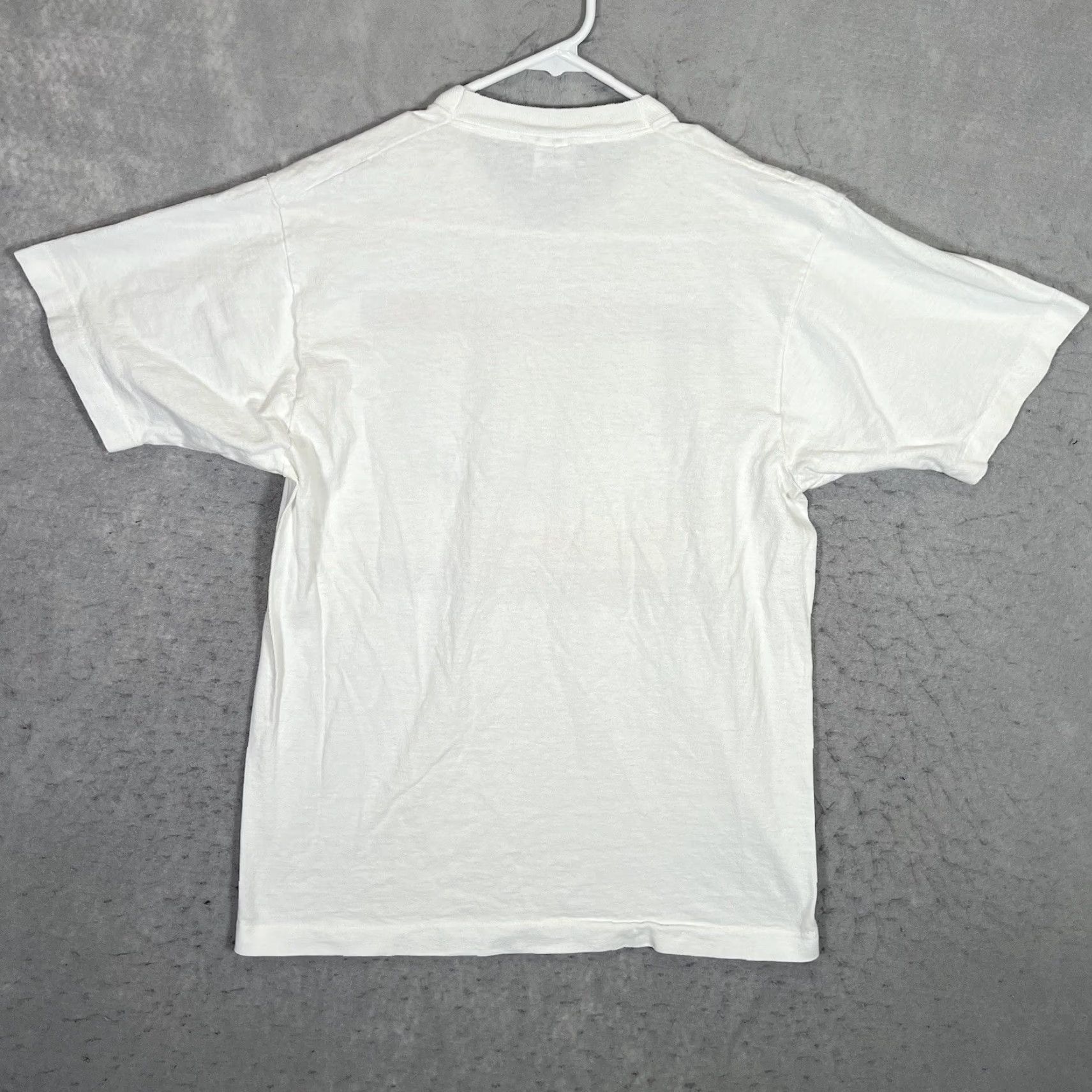 Fruit Of The Loom VINTAGE 1990 Monterey Historics Races T Shirt Adult Large White Laguna Seca Mens Size US L / EU 52-54 / 3 - 7 Thumbnail